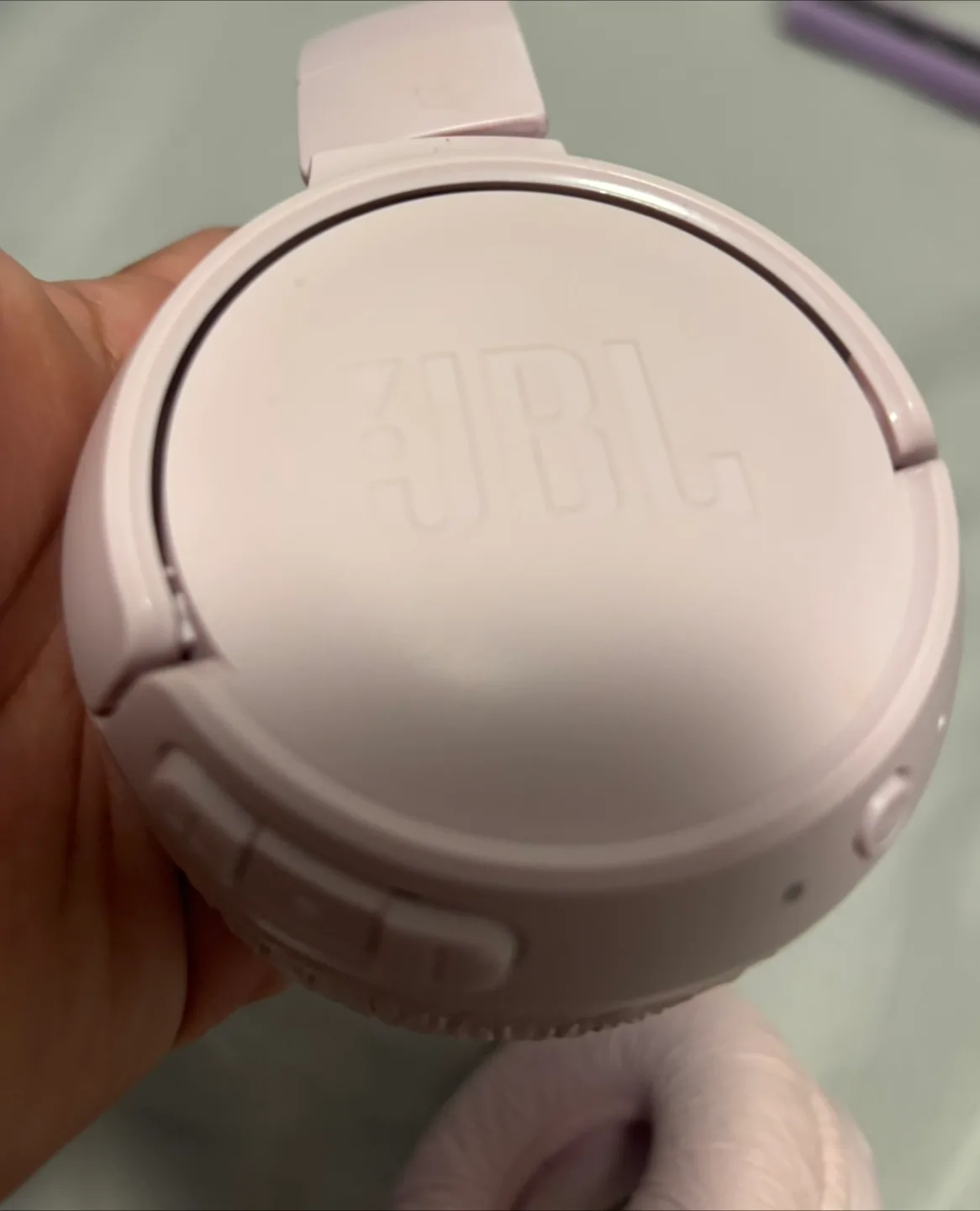 JBL Tune 510BT Wireless On-Ear Headphones - Pink image indicator(3)