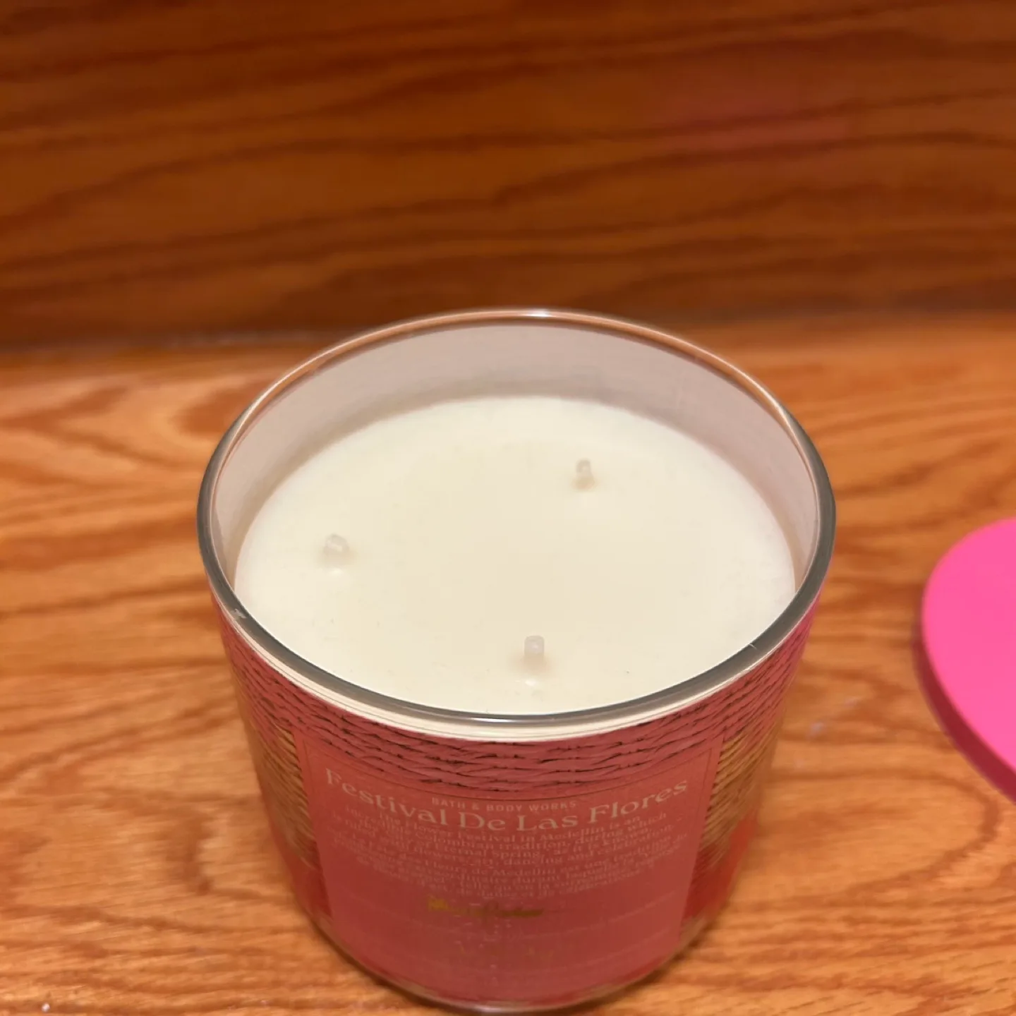 Bath & Body Works Festival De Las Flores Candle image indicator(2)