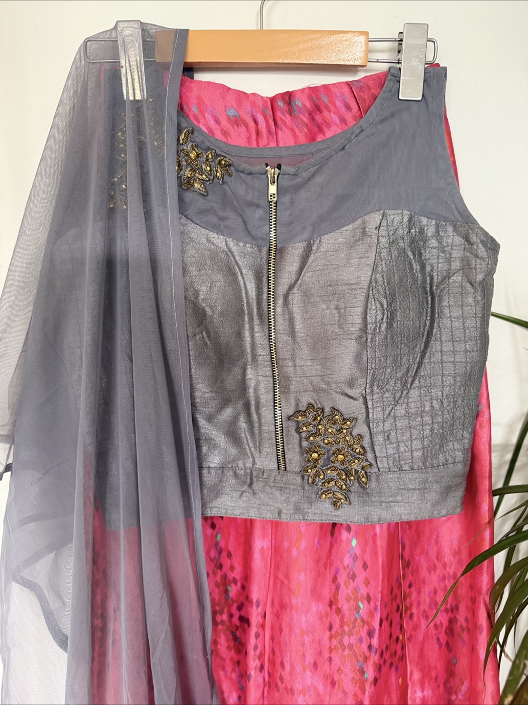 Grey & Pink Indian Lehenga Choli Set - photo 3