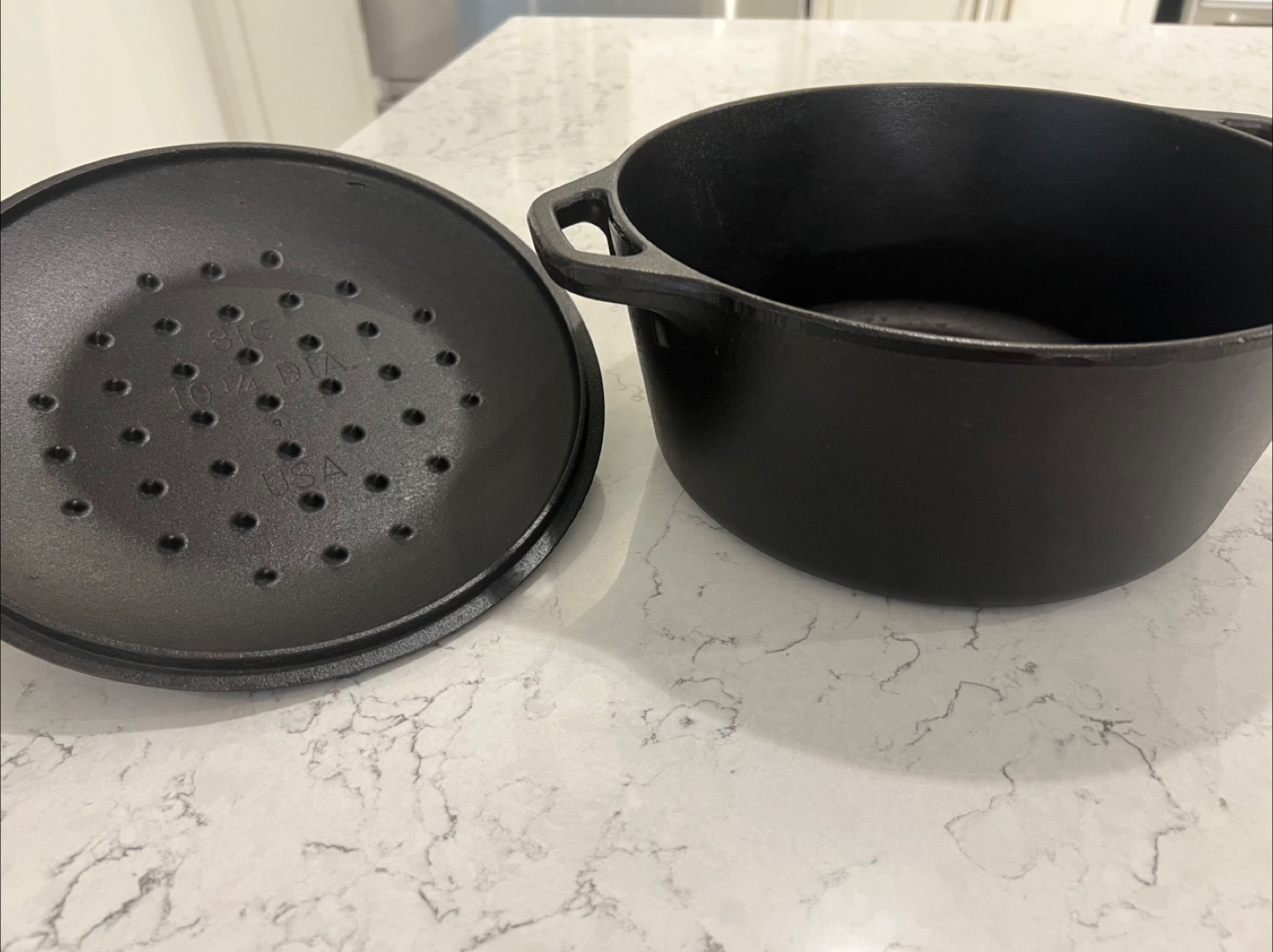 Lodge Cast Iron Dutch Oven, 10 1/4" Diameter - photo 4