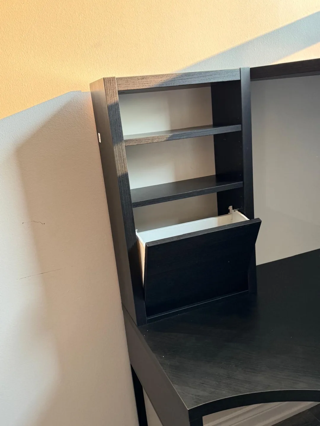 IKEA MICKE Corner Workstation Desk - Black-Brown image indicator(5)