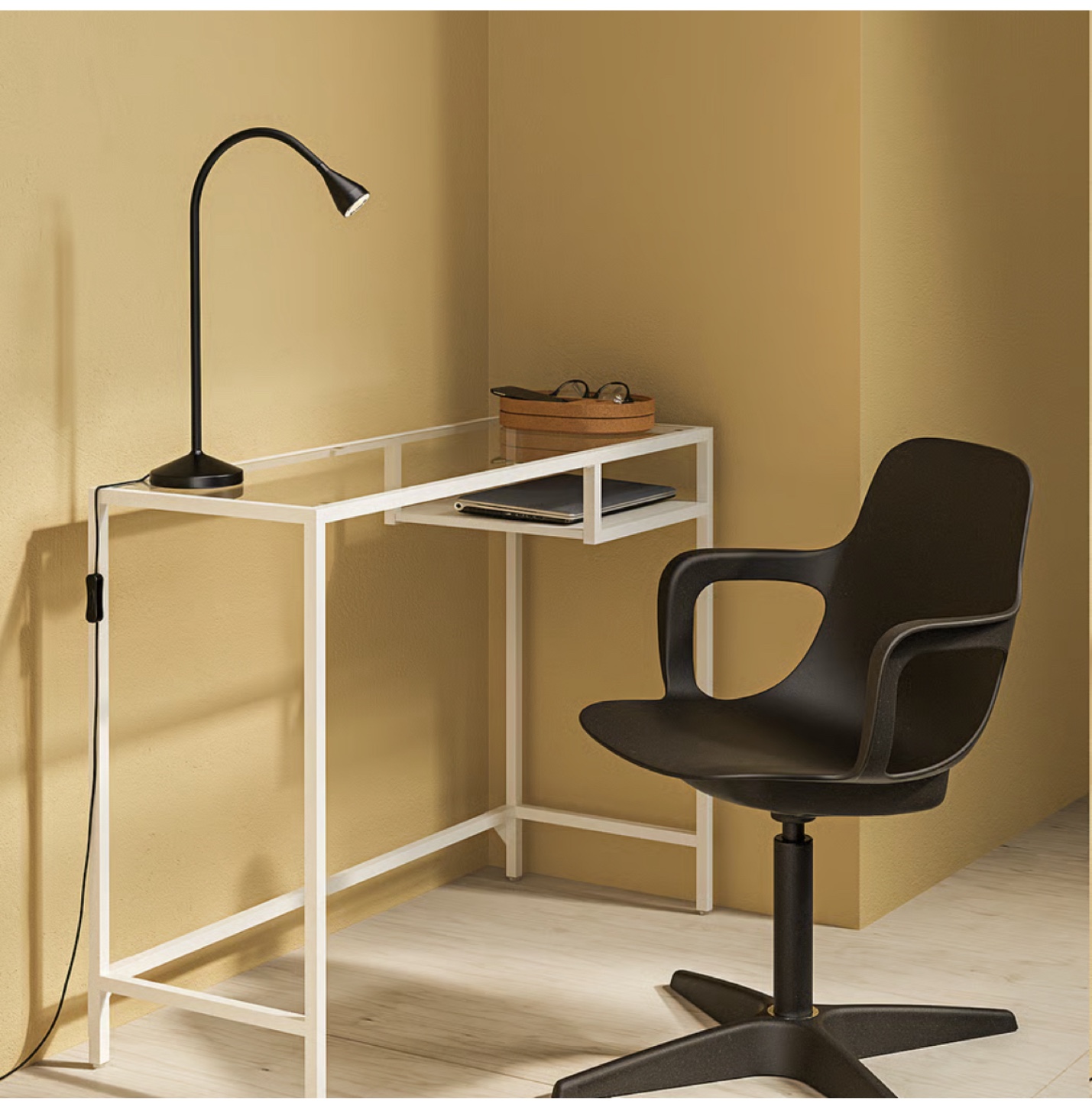 Used ikea desk. Delivery available for extra cost.