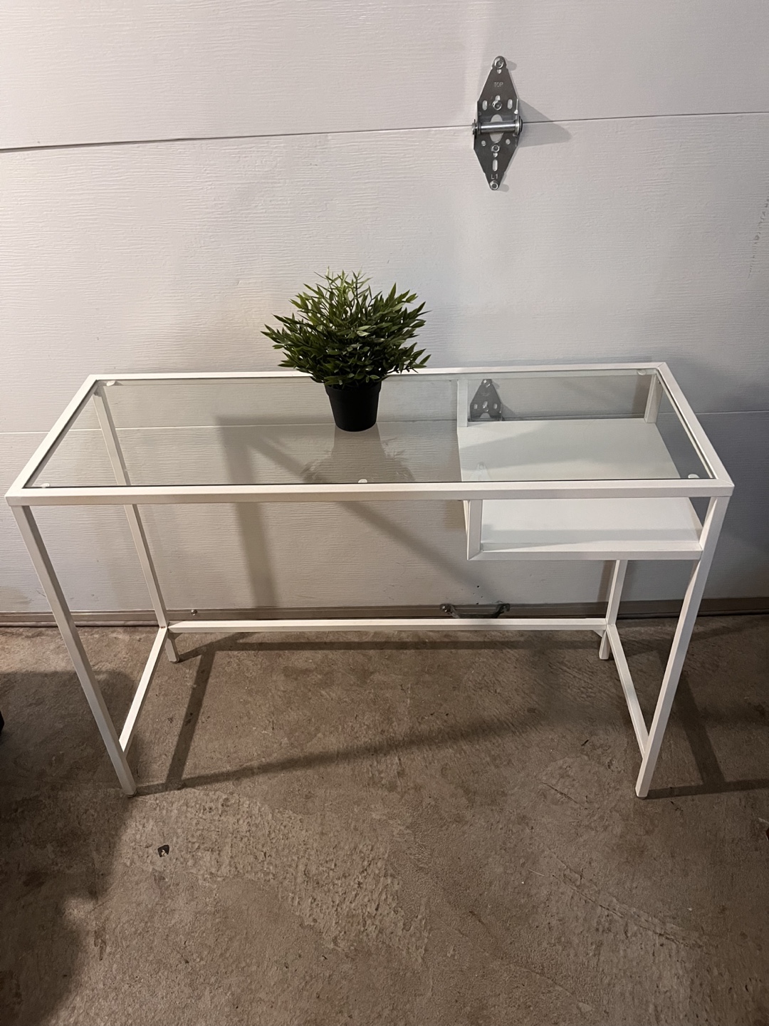 Used ikea desk. Delivery available for extra cost. - photo 5