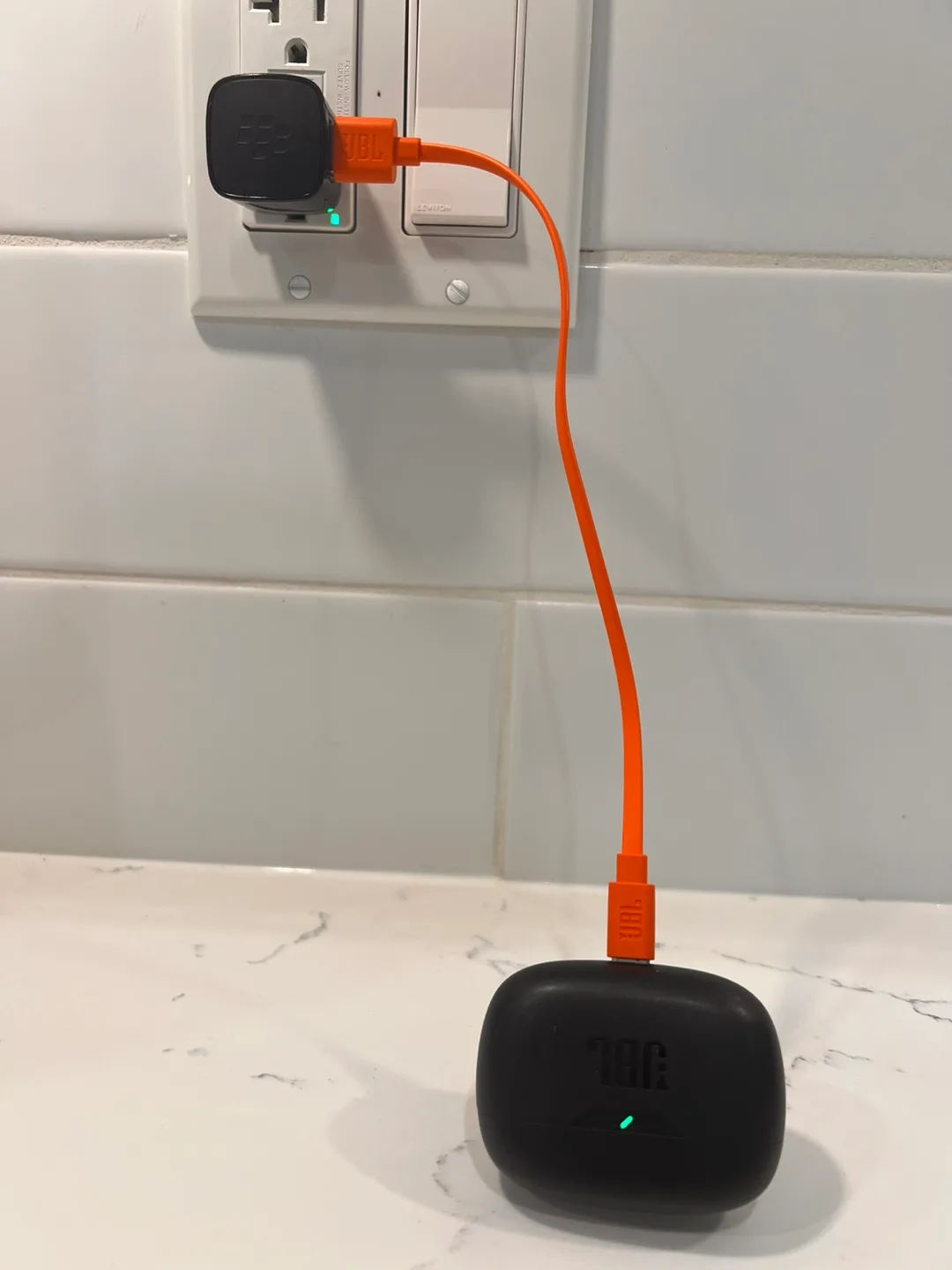 Block/wall Chargers image indicator(3)