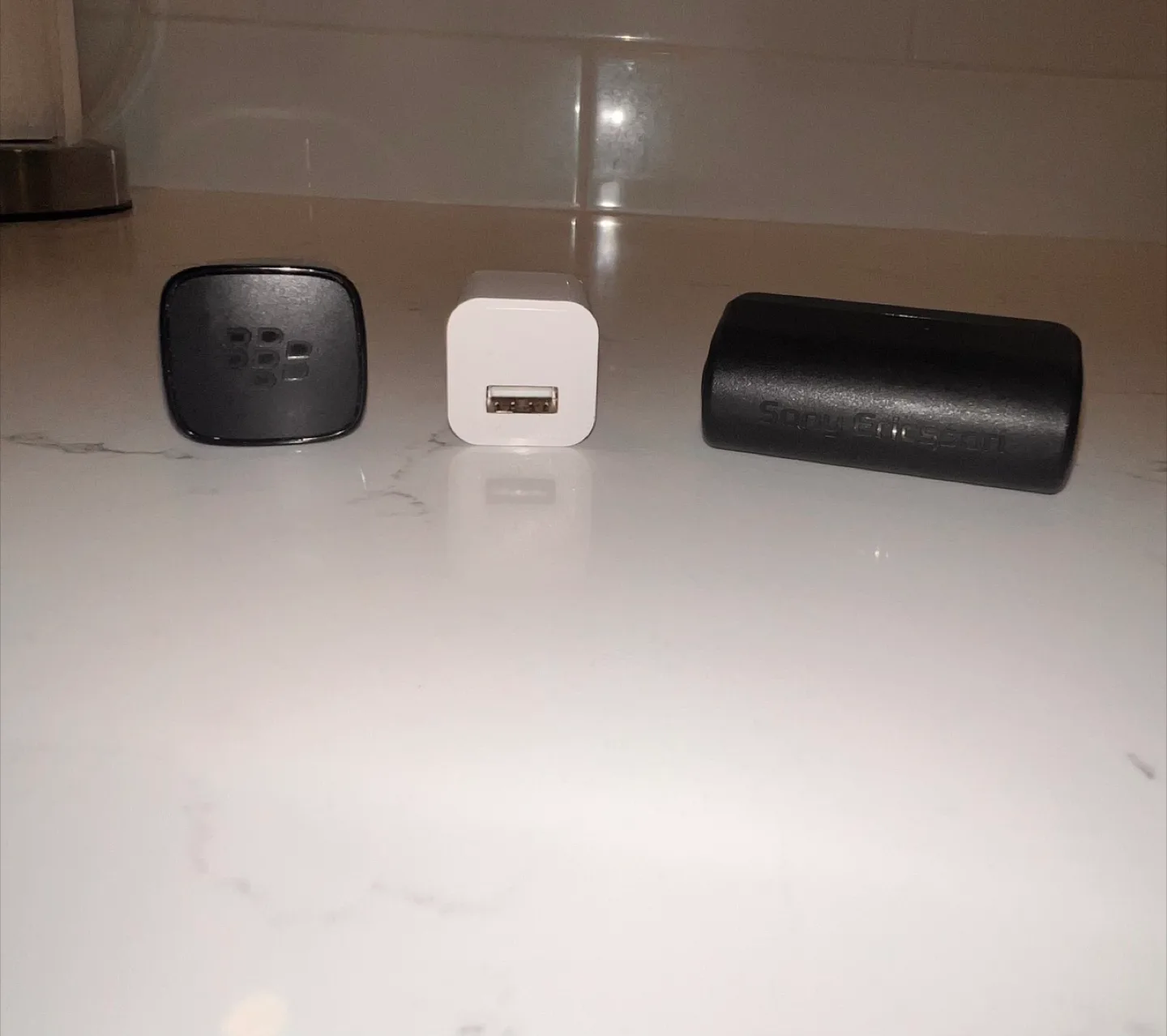 Block/wall Chargers image indicator(2)