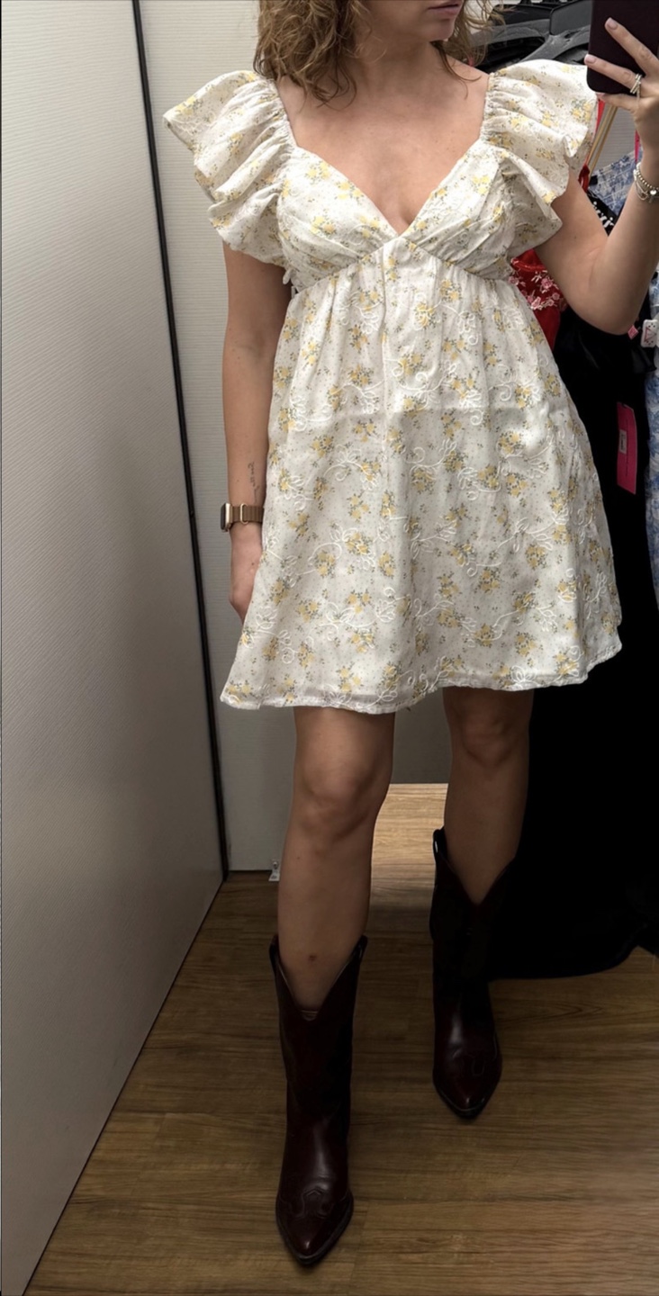 Floral Ruffle Mini Dress Lucky S – Worn Once - photo 5