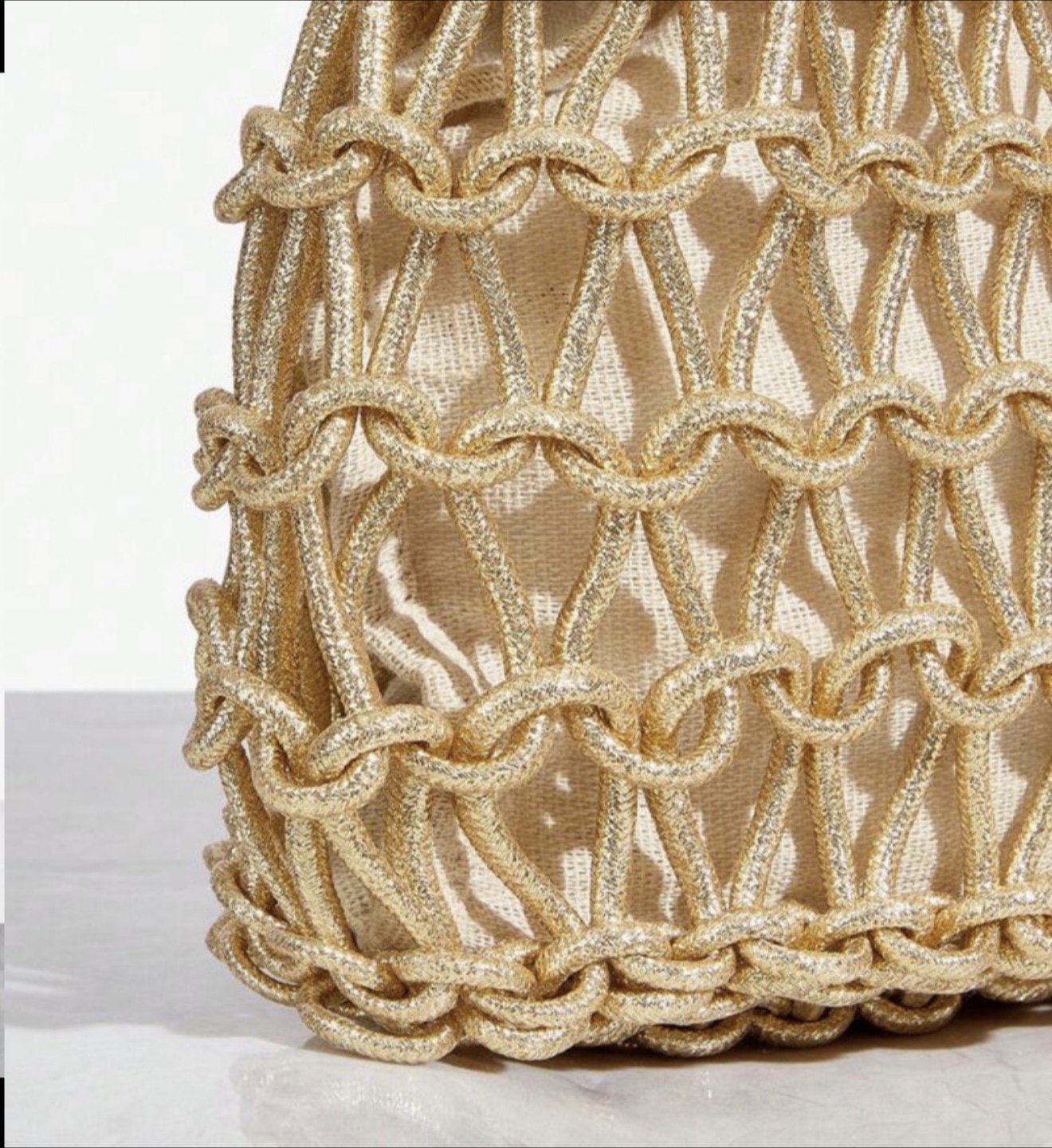 Stylish new handwoven straw bag in gold color - photo 4