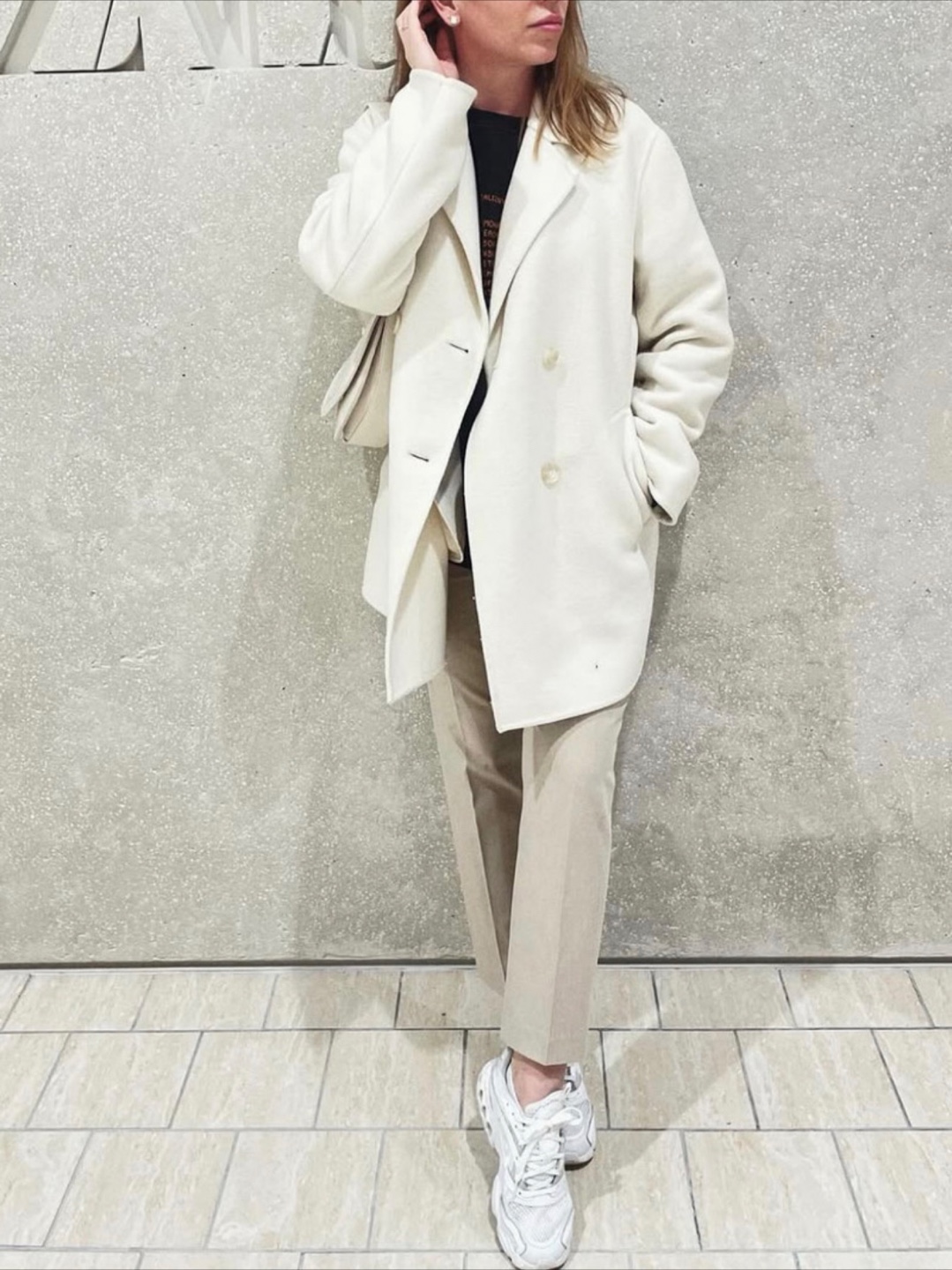 Uniqlo double face short coat off white M