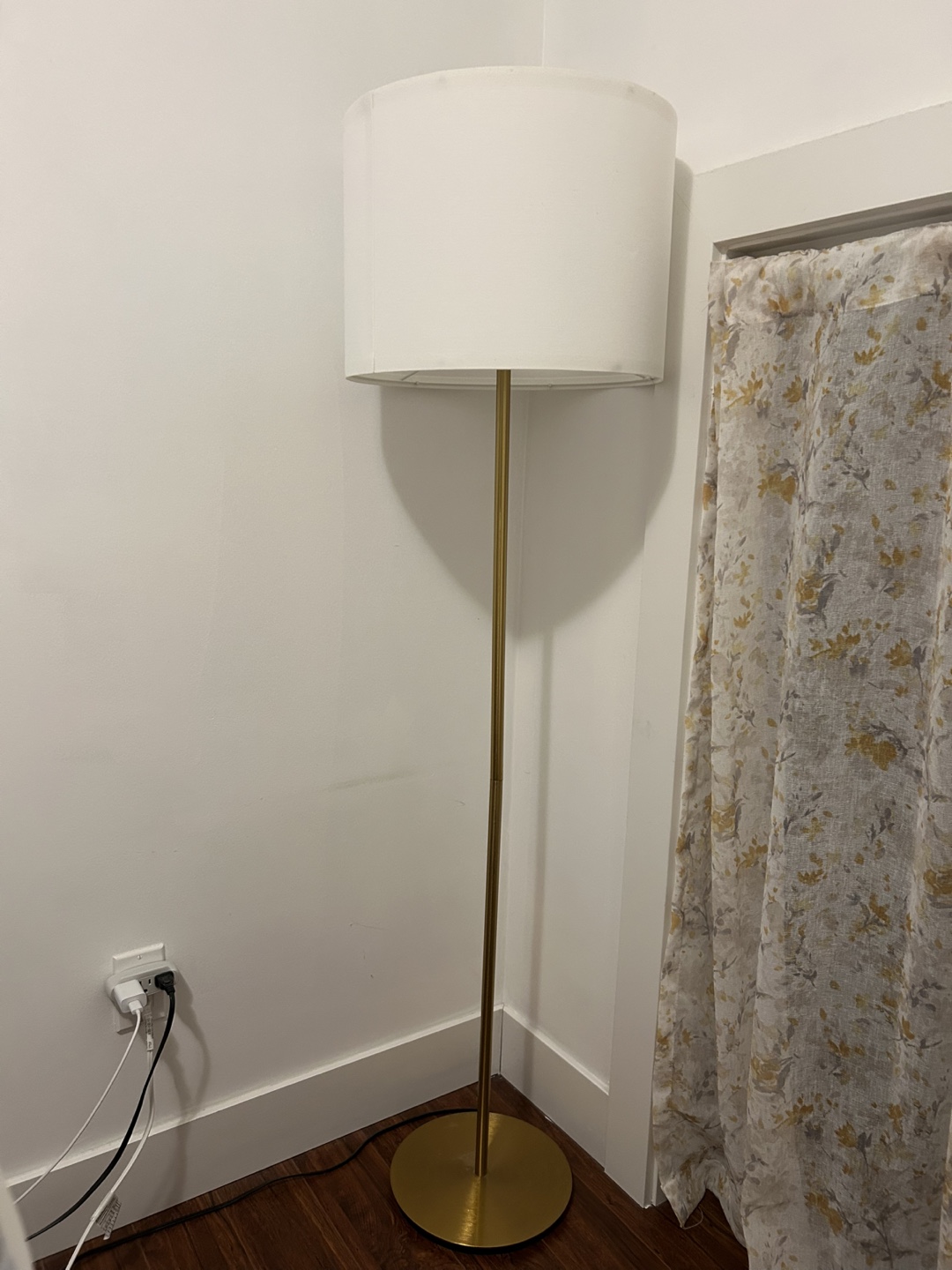 Standing Lamp - Gold Finish