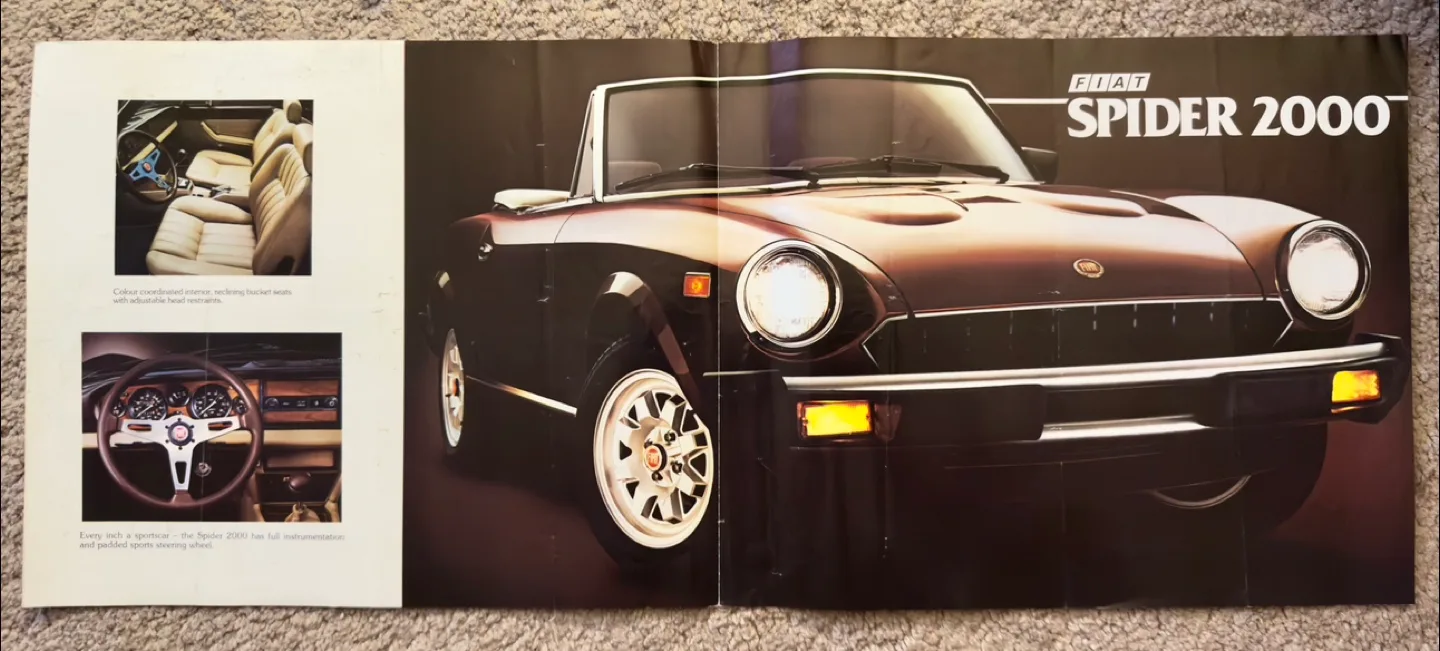 Vintage Fiat Spider 2000 brochure thumbnail