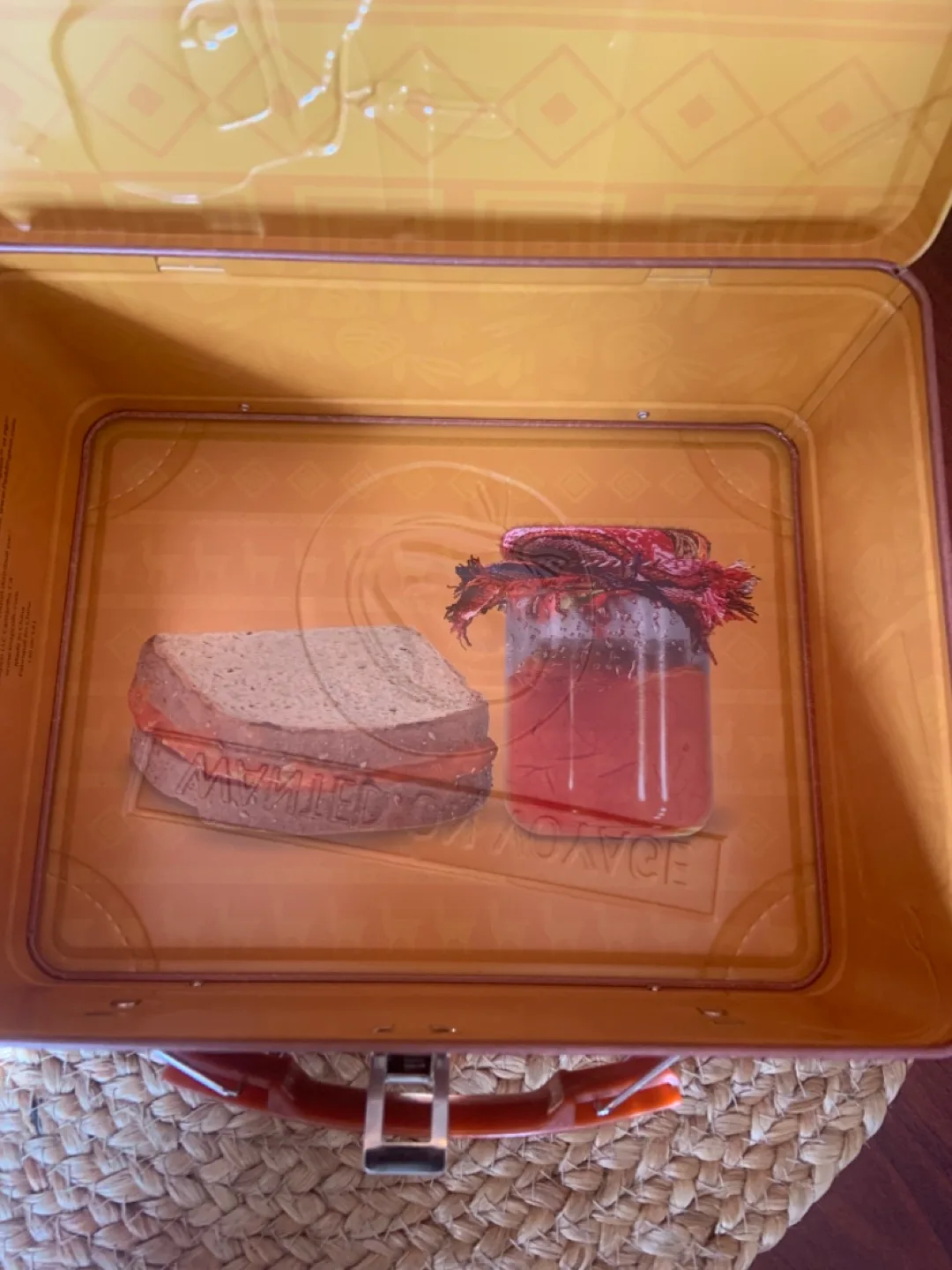 Paddington Bear Metal Lunchbox image indicator(6)