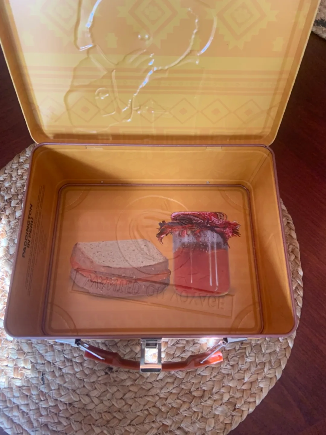 Paddington Bear Metal Lunchbox image indicator(8)