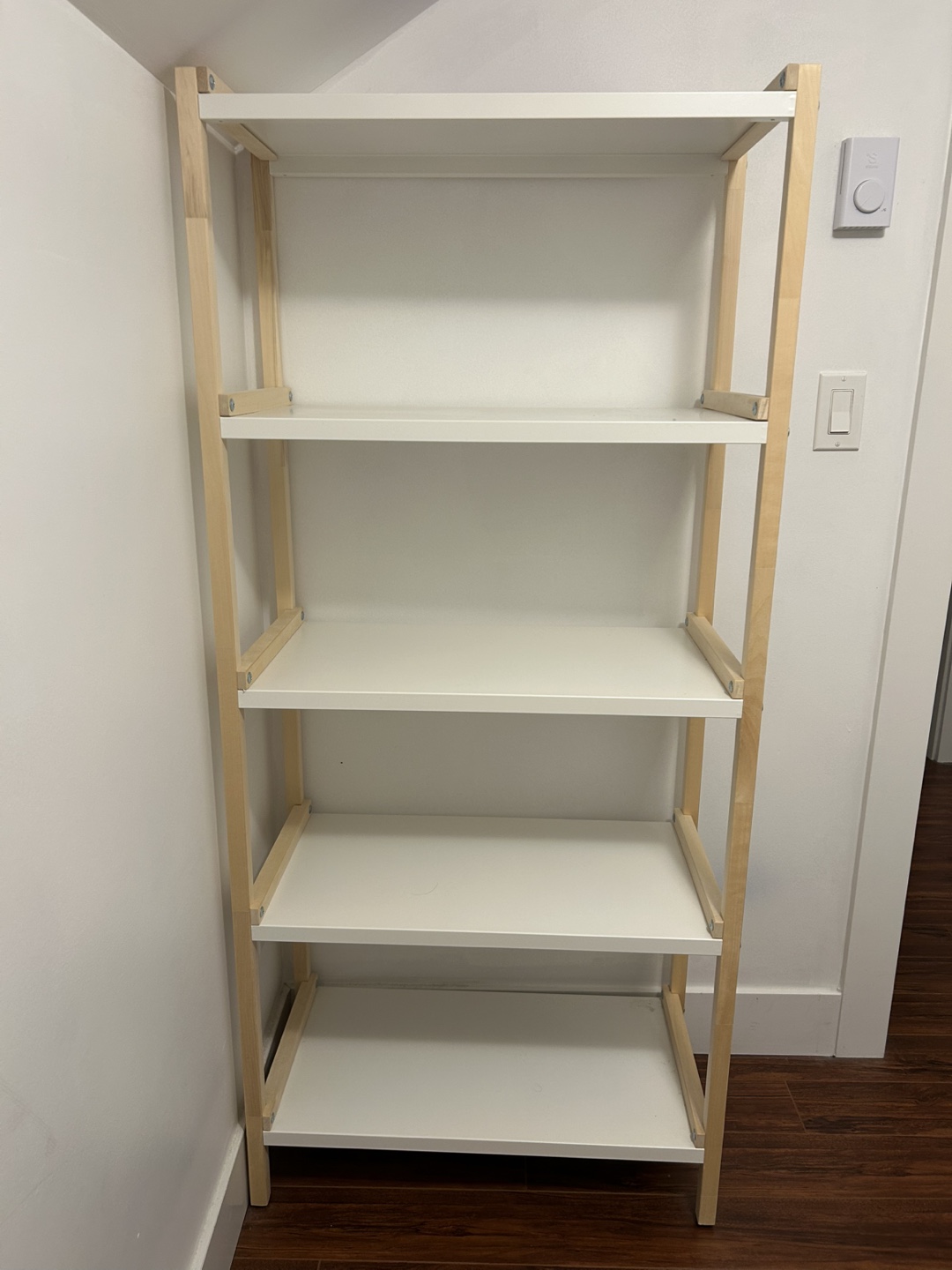 White Shelf Unit with 5 Shelves