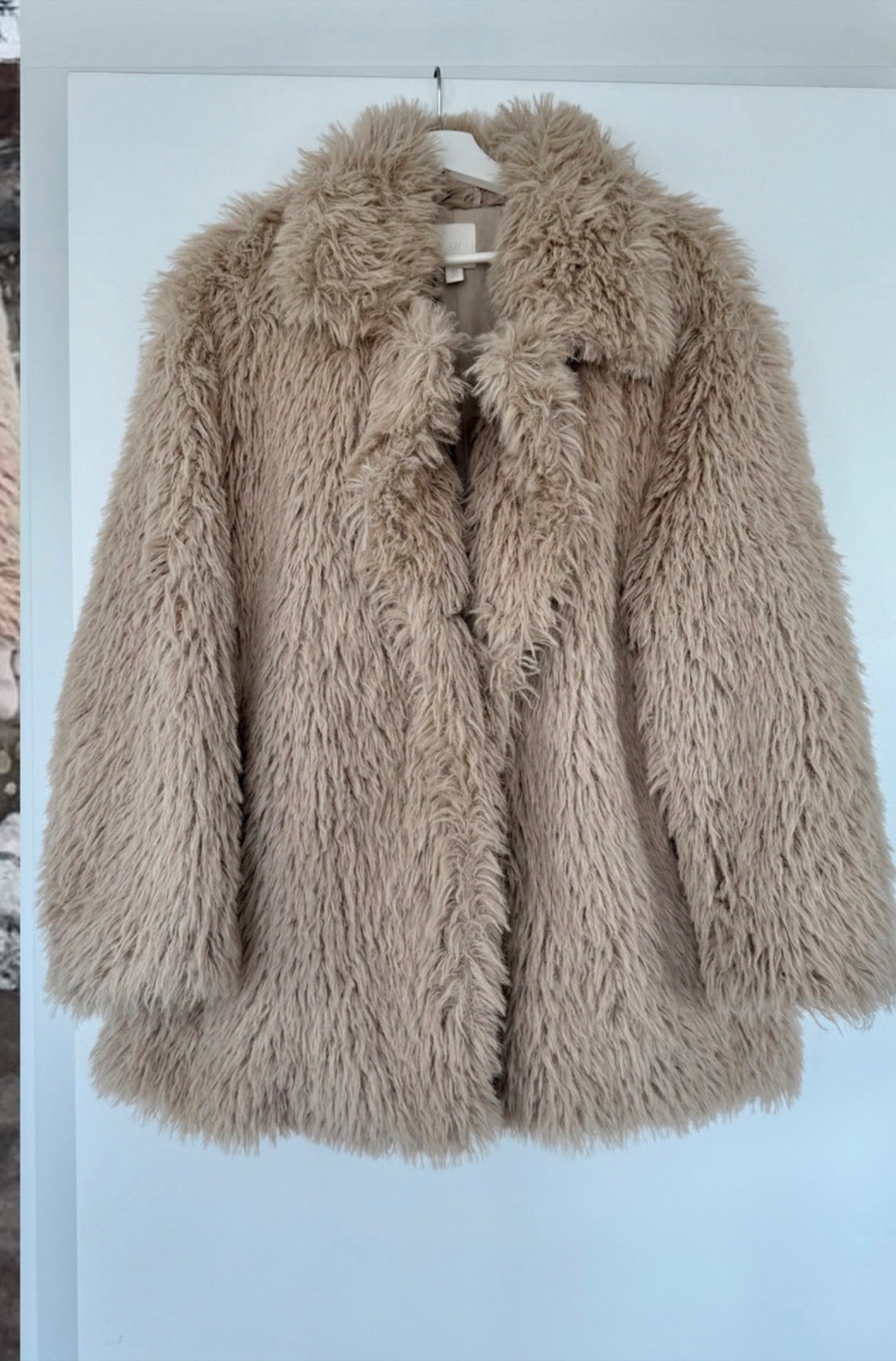 H&M beige faux fur coat M - photo 3