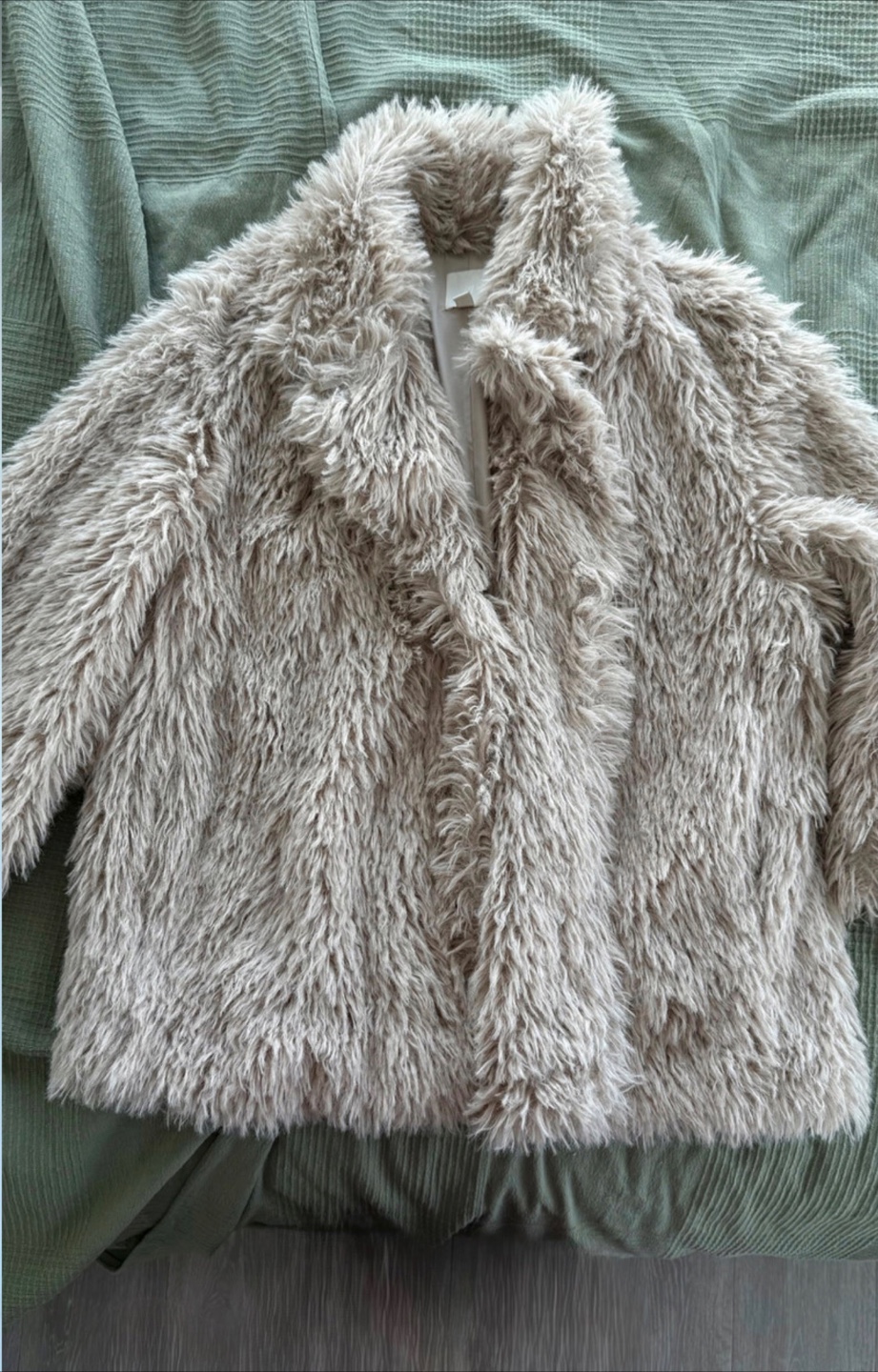 H&M beige faux fur coat M - photo 4