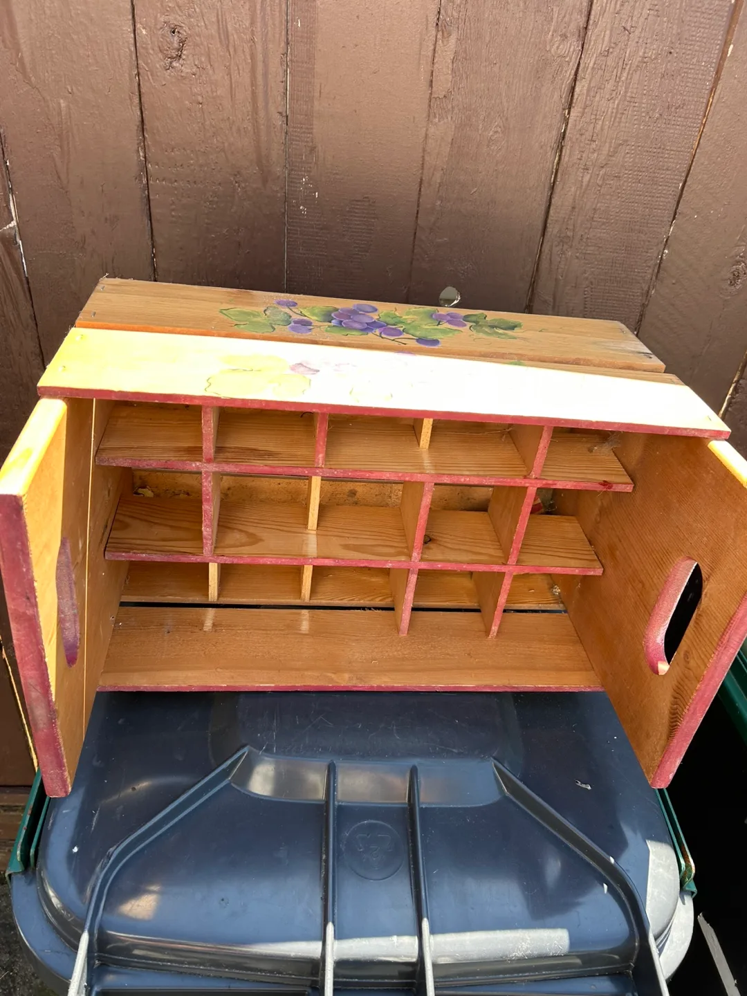 Hand-Painted Wooden Wine Bottle Crate image indicator(4)