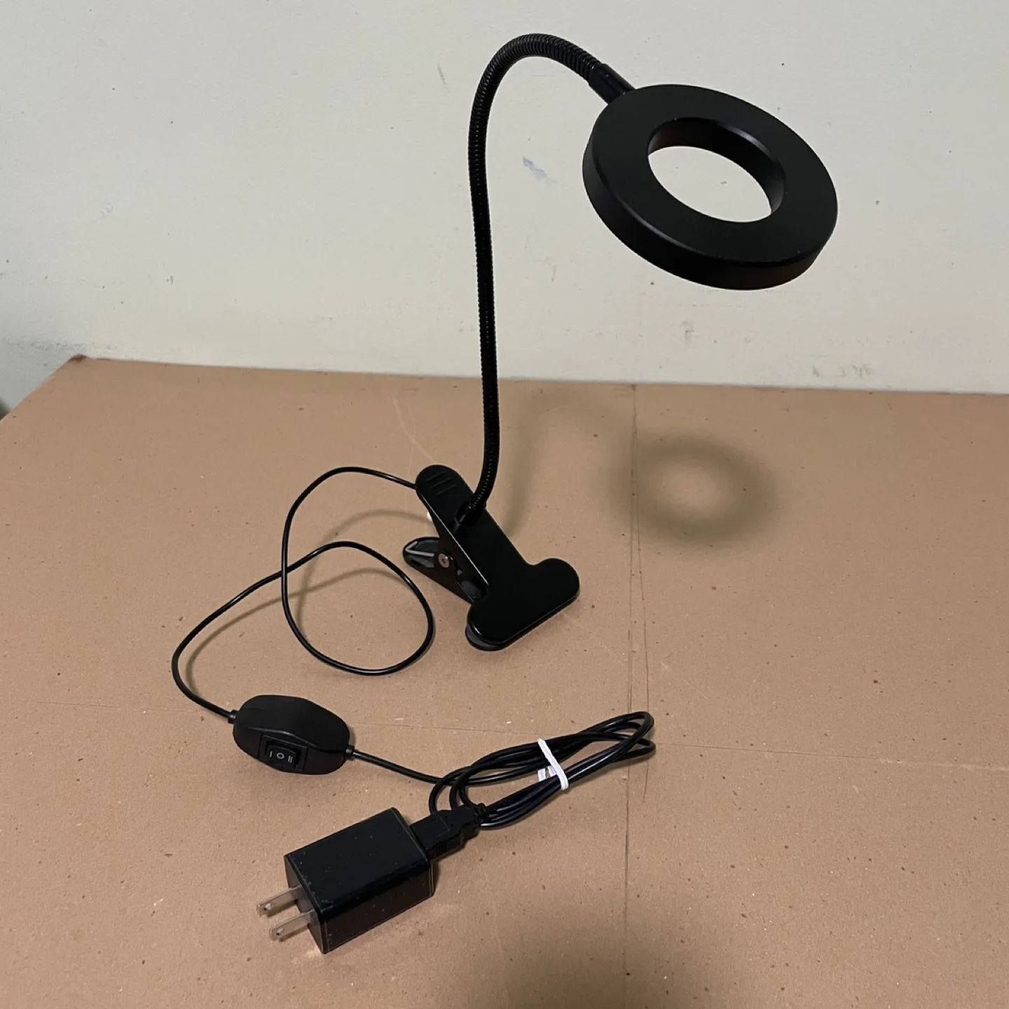 Clip-on USB Ring Light for Desk / Workstation thumbnail