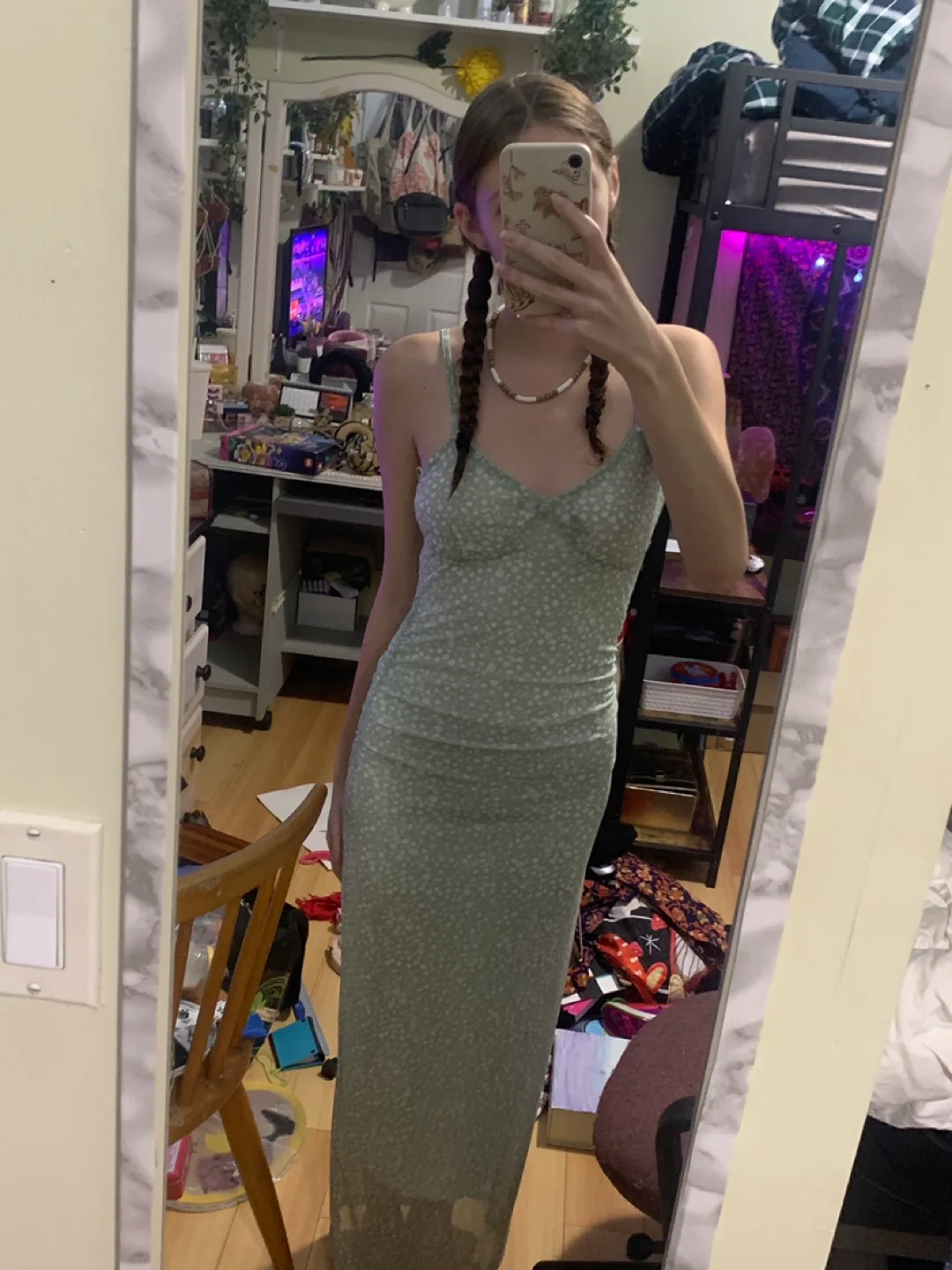 A green summer dress thumbnail
