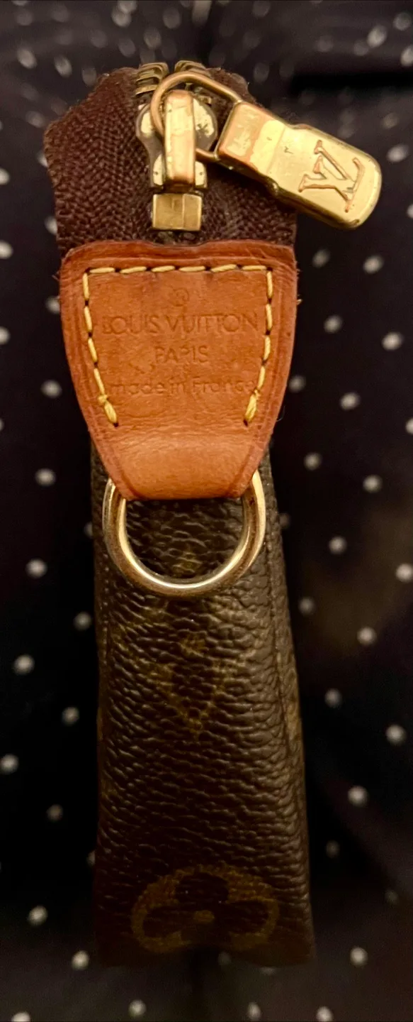 Louis Vuitton Monogram Pochette Accessories image indicator(2)