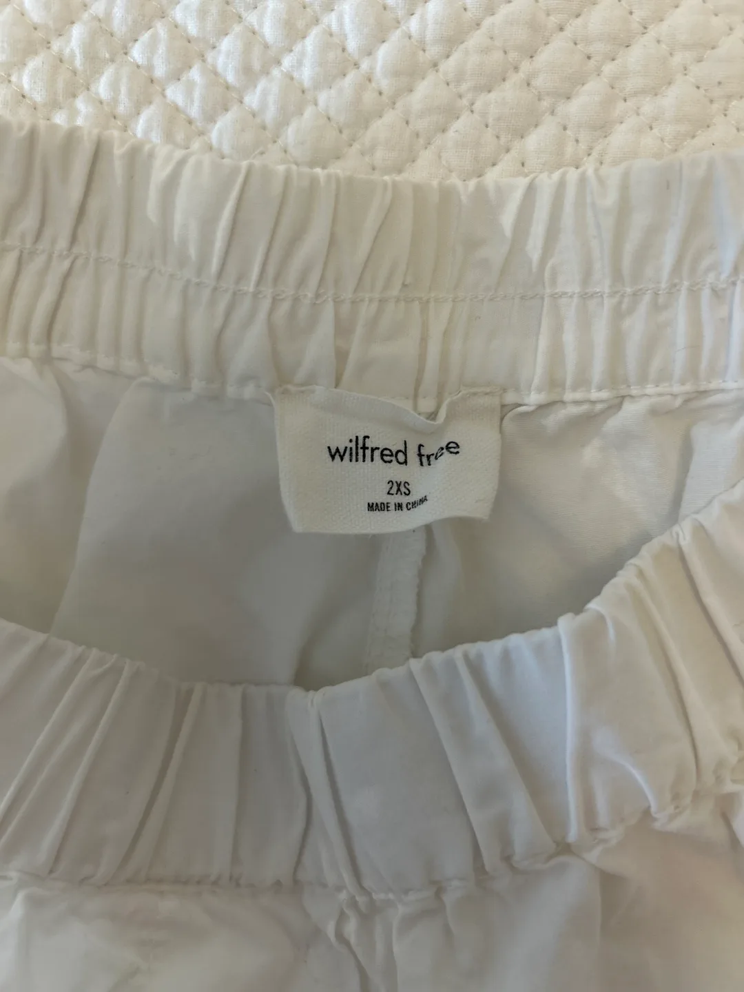 Wilfred Free White Shorts image indicator(2)