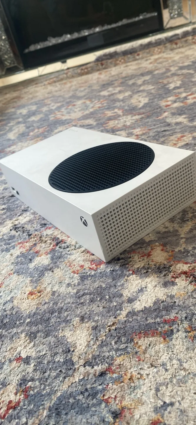 Xbox Series S Console image indicator(2)