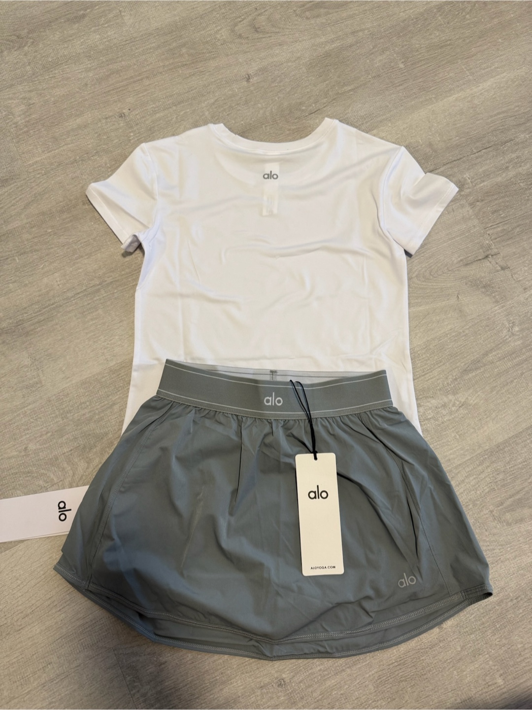 ALO Match Point Tennis Skirt & Shirt Set - Steel Grey