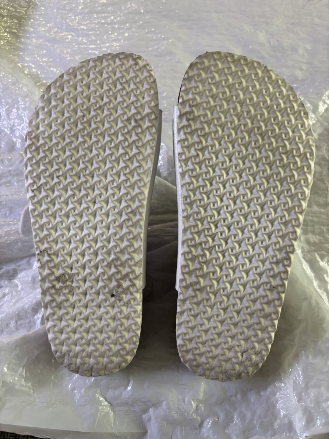 UKids White Sandals - Size 1 - photo 3