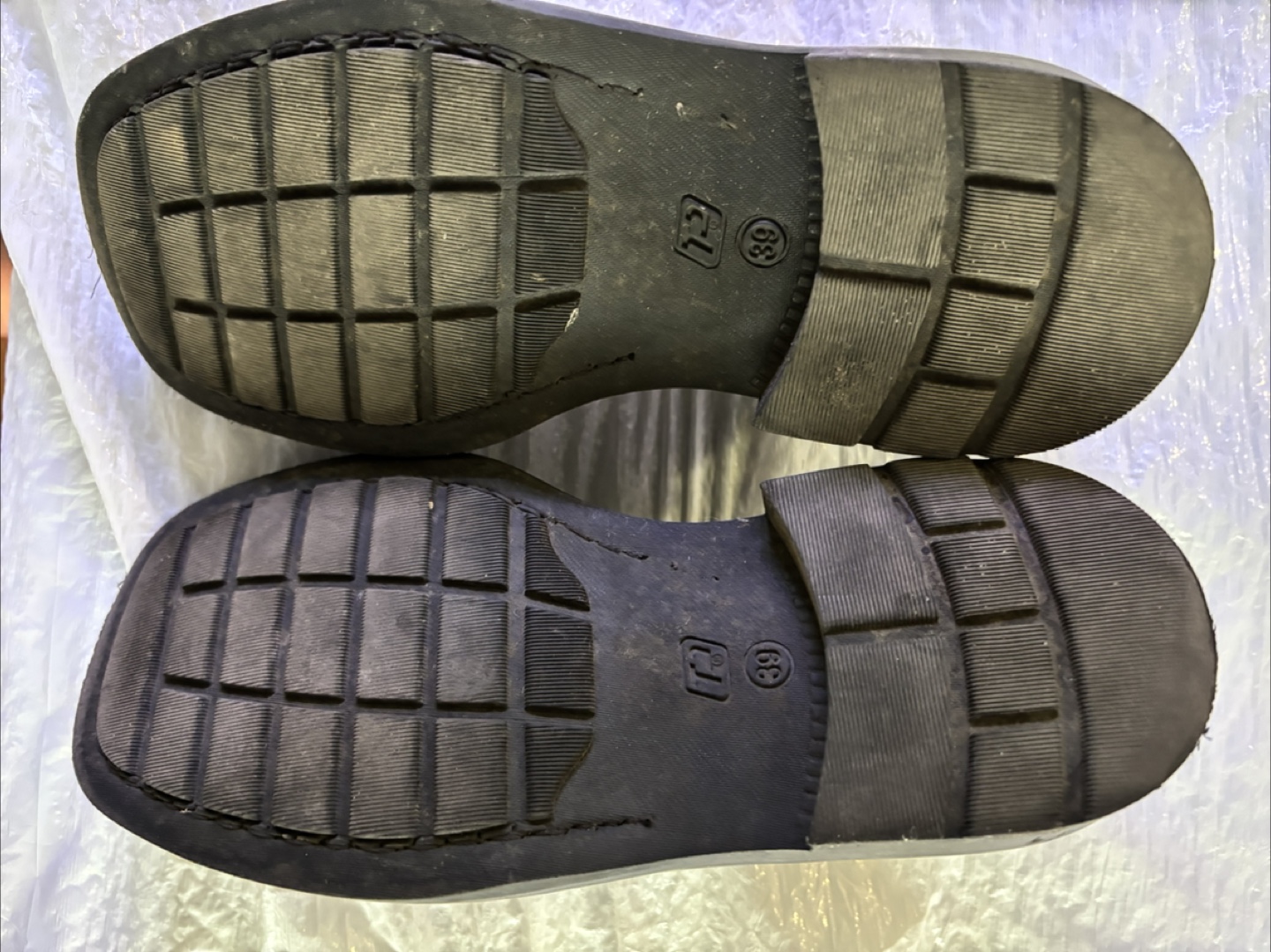 Mendrez Black Leather Dress Shoes - Size 9 - photo 3