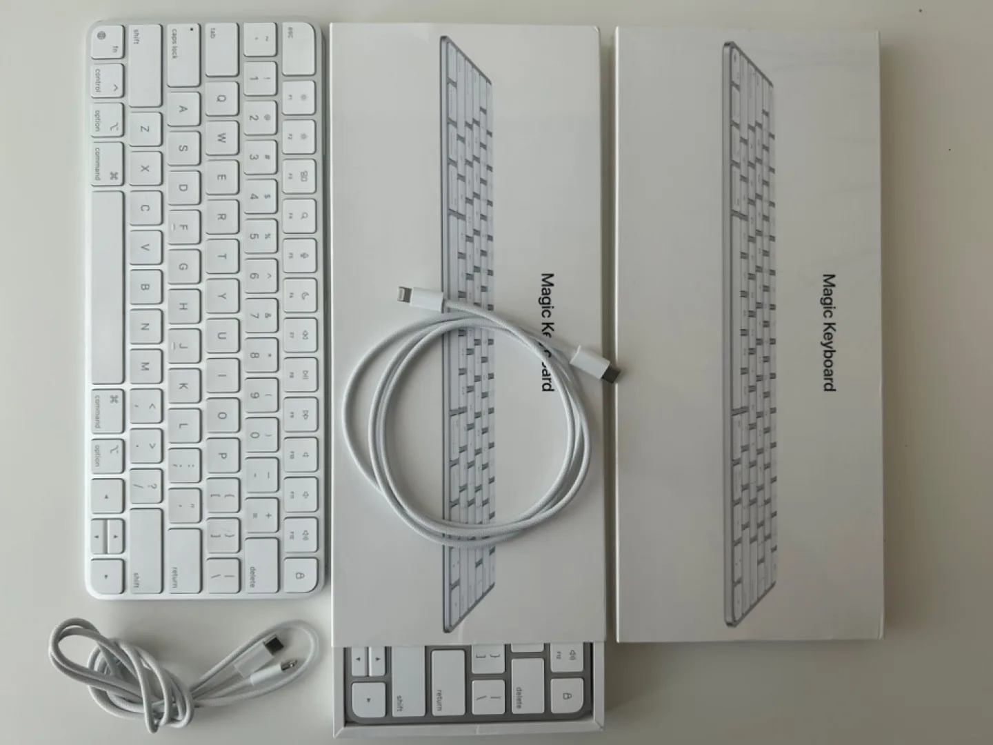 Apple Magic Keyboard for Sale thumbnail