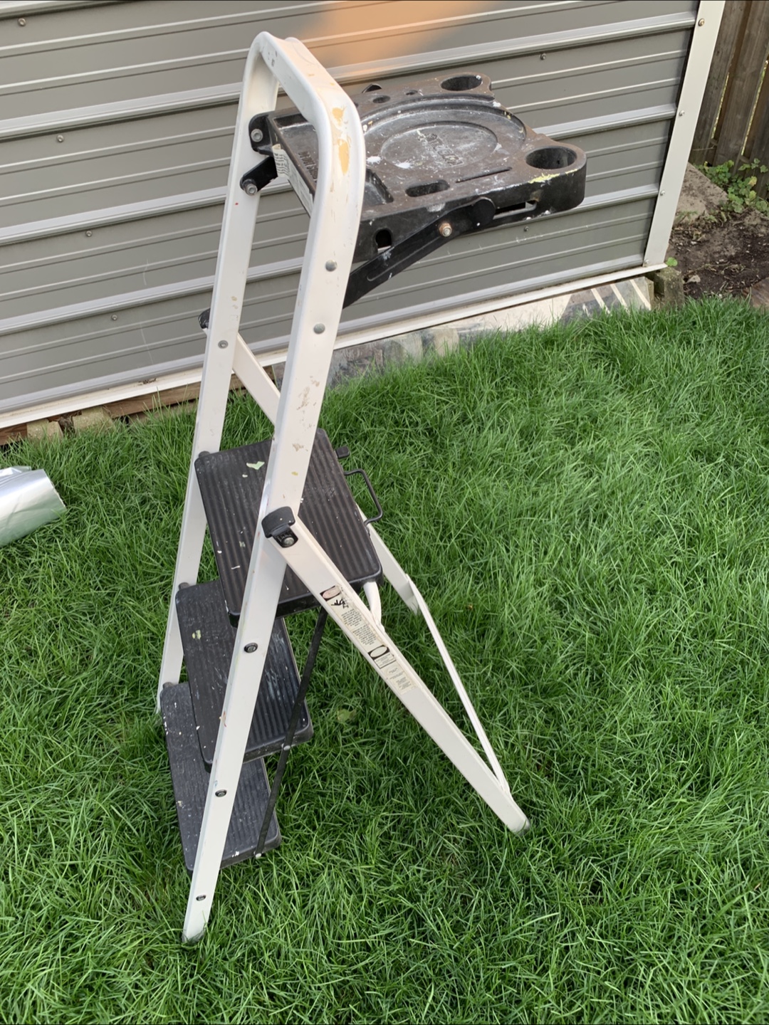 Werner 3-Step Ladder with Paint Tray - photo 2