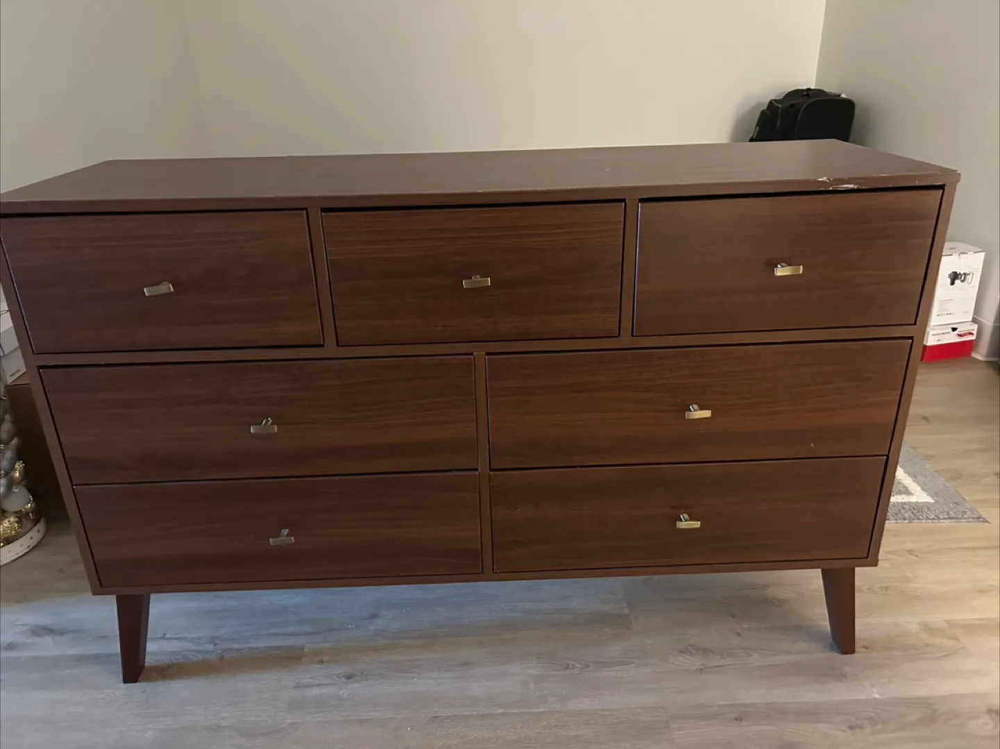 Modern 7-Drawer Dresser - Brown thumbnail