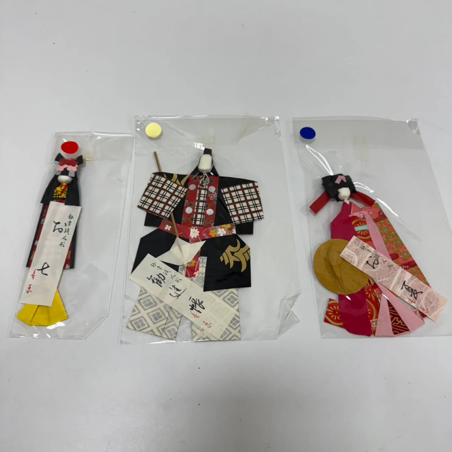 Japanese Origami Dolls thumbnail