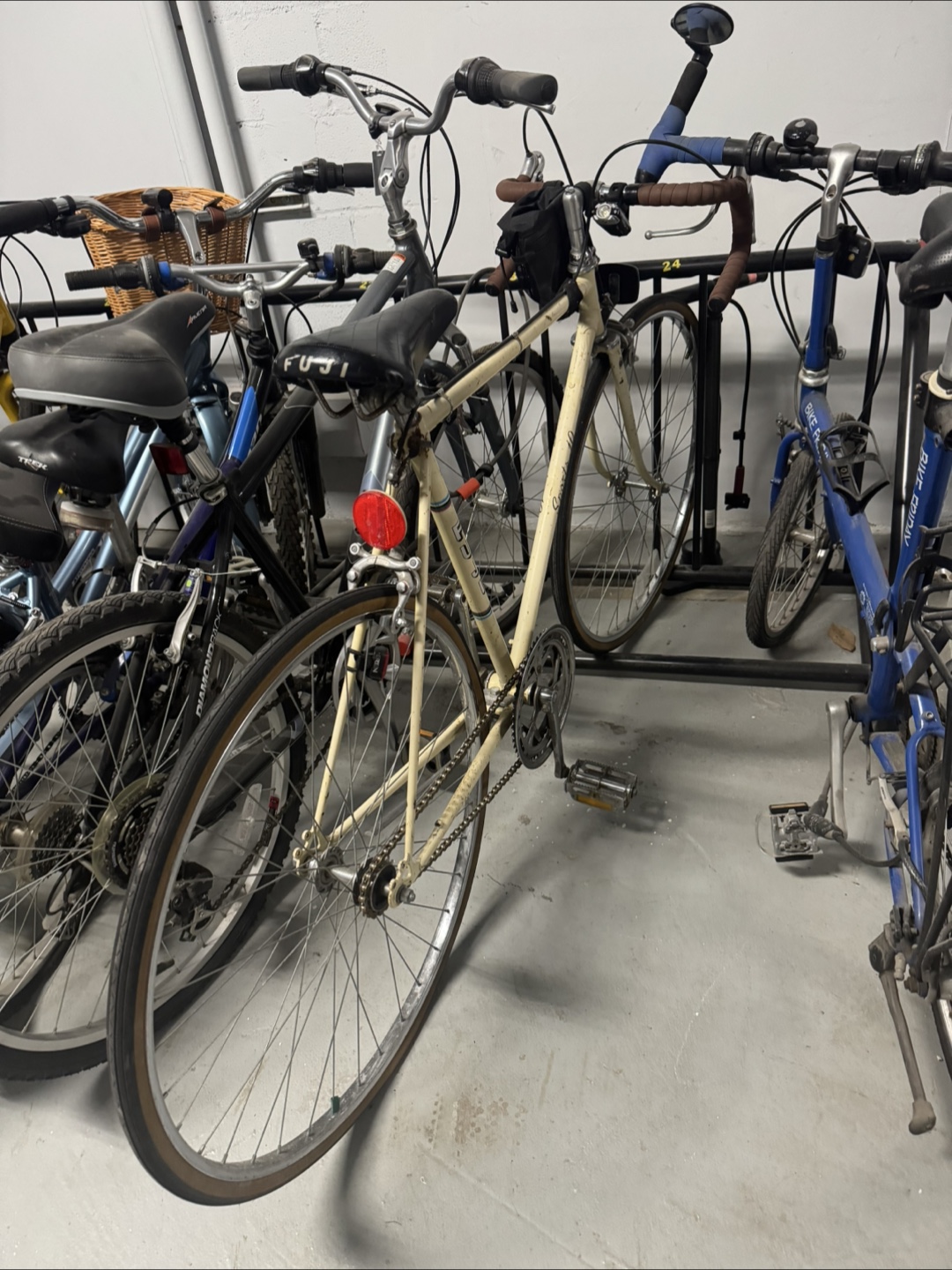 Fuji Espree Road Bike - photo 2