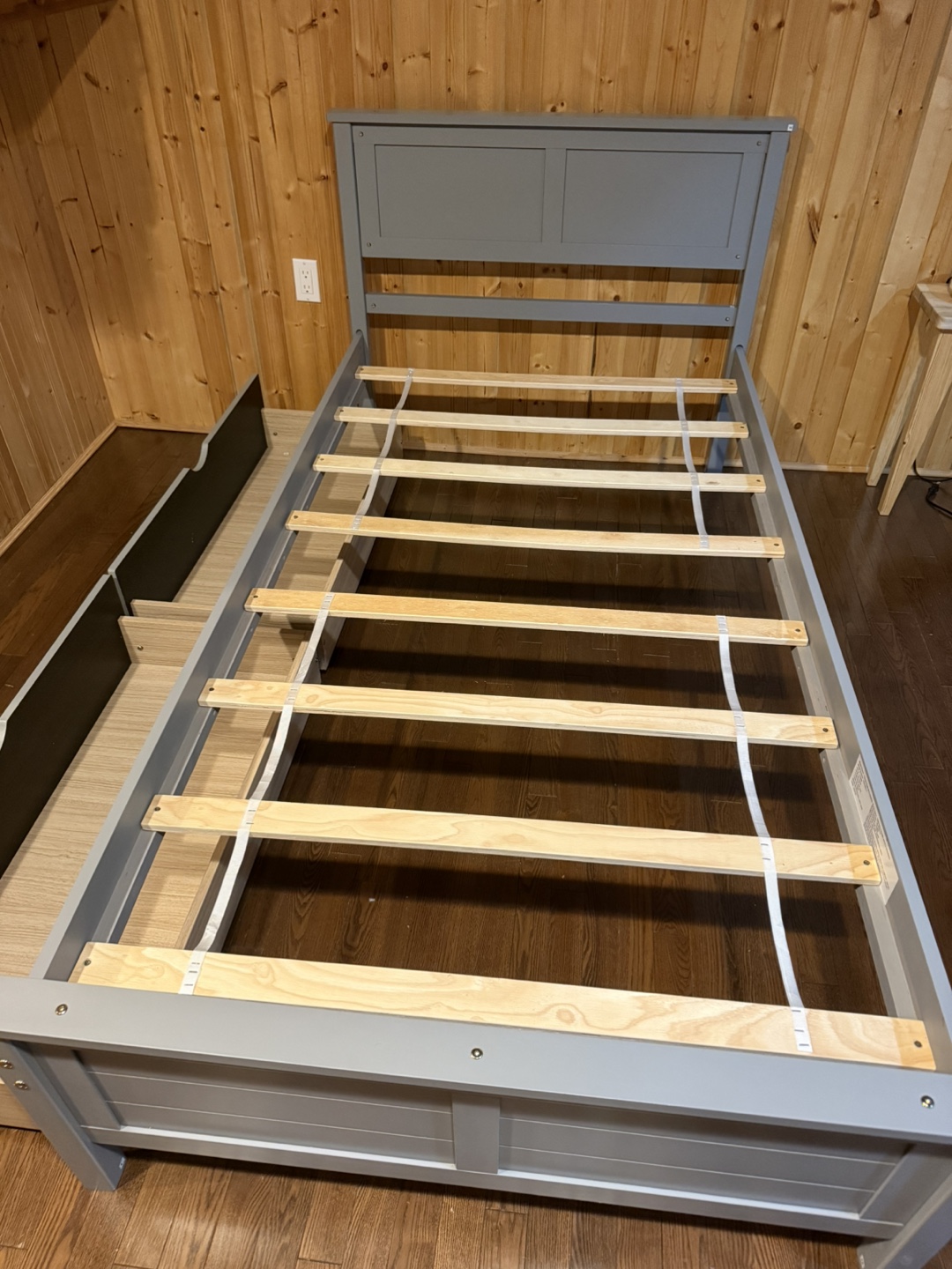 Twin bed frame with drawers - photo 5