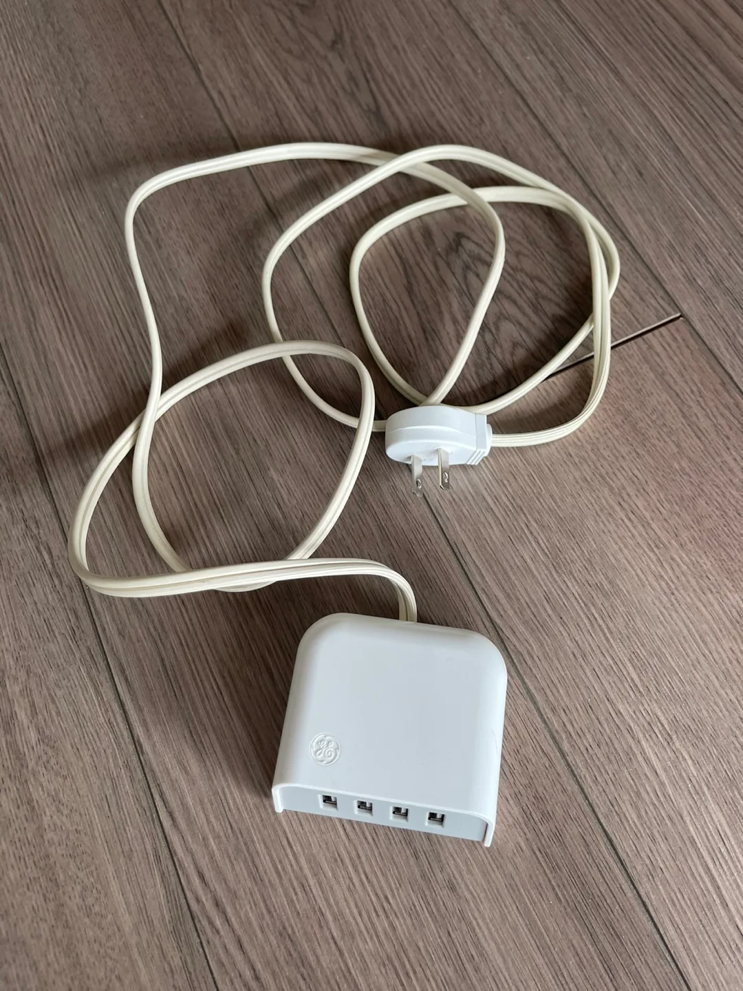 GE USB Charging Station thumbnail