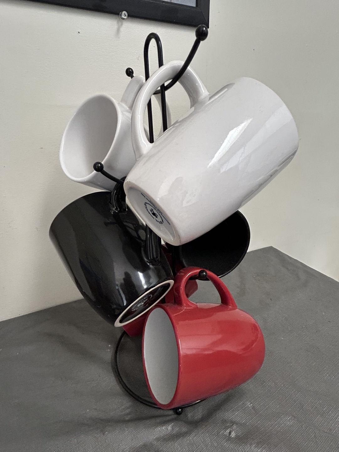 Mugs with Mug Rack - Red, Black, White