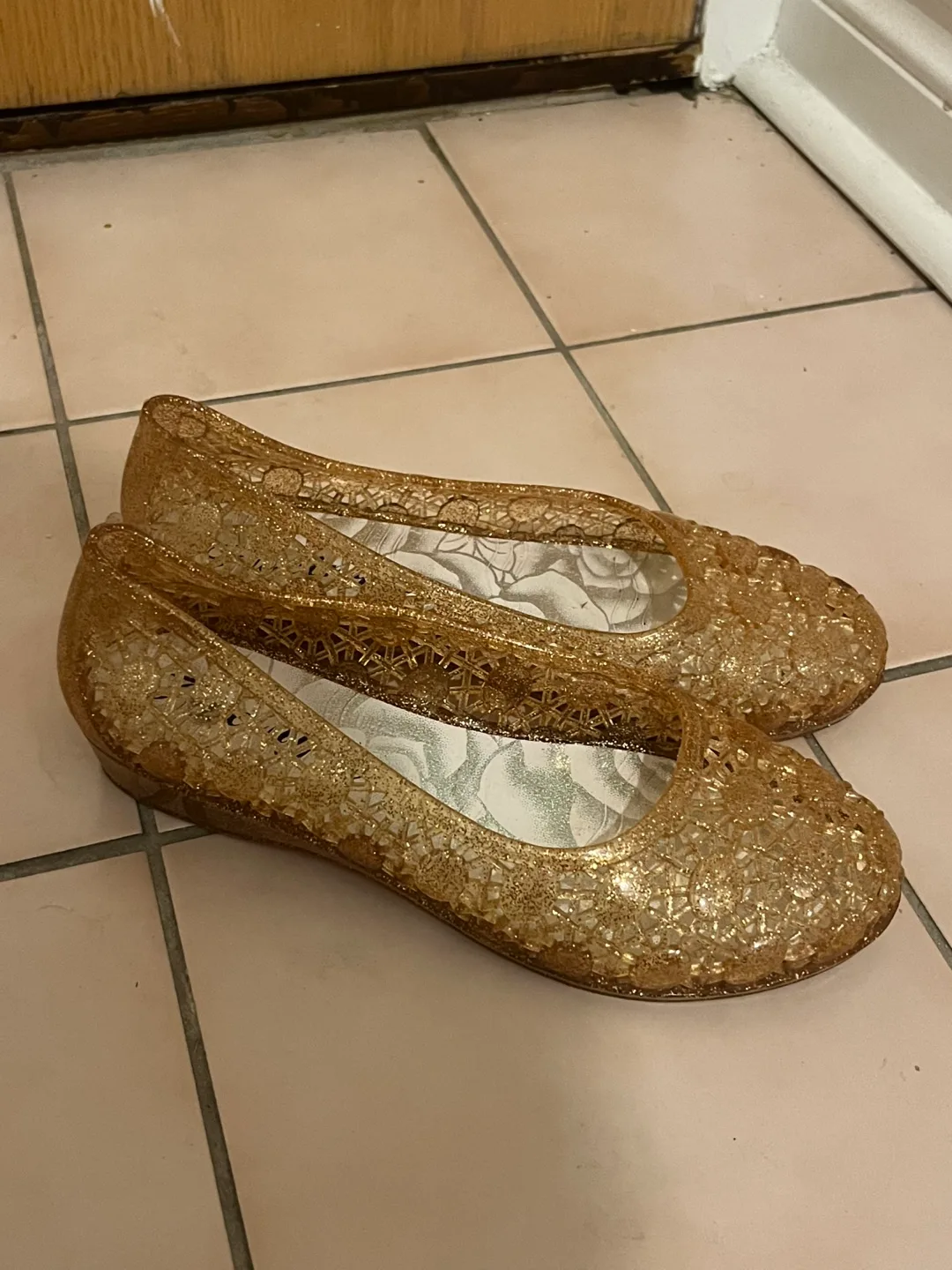 Gold Glitter Jelly  Flats image indicator(2)