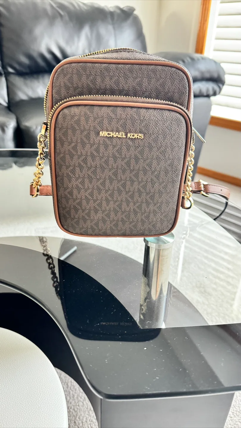 Michael Kors Brown Crossbody Bag image indicator(2)