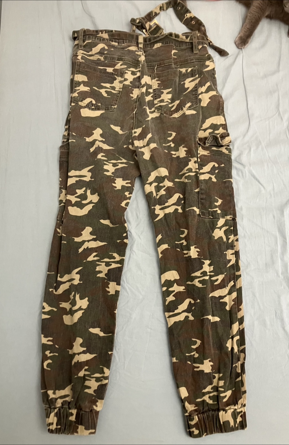 Camo Cargo Pants - Size L - photo 2
