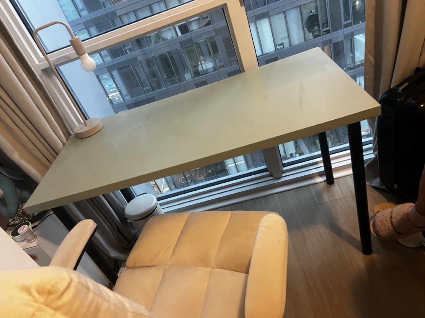 Green Ikea Linnmon desk