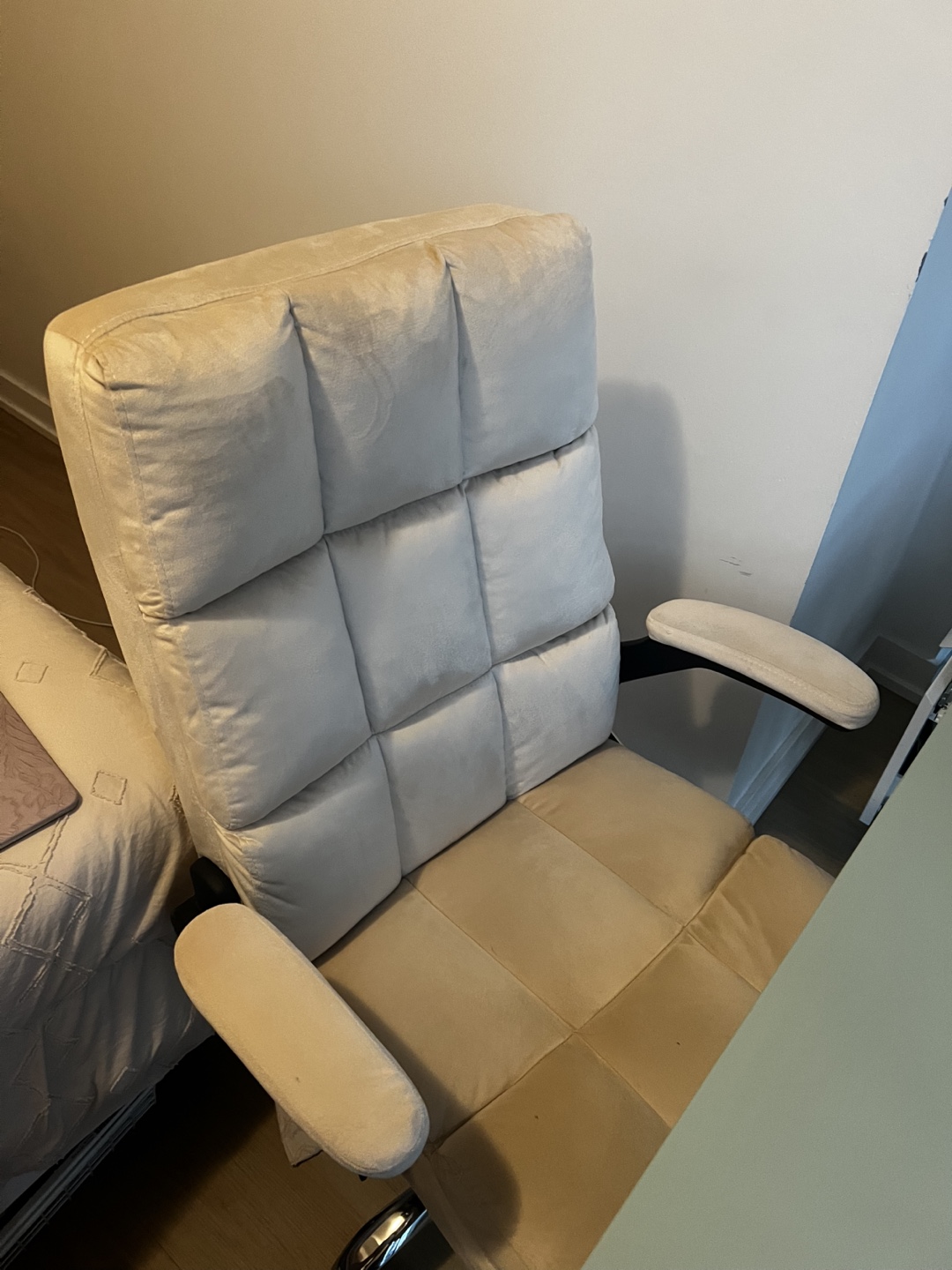 Wayfair cushioned desk chair - photo 3