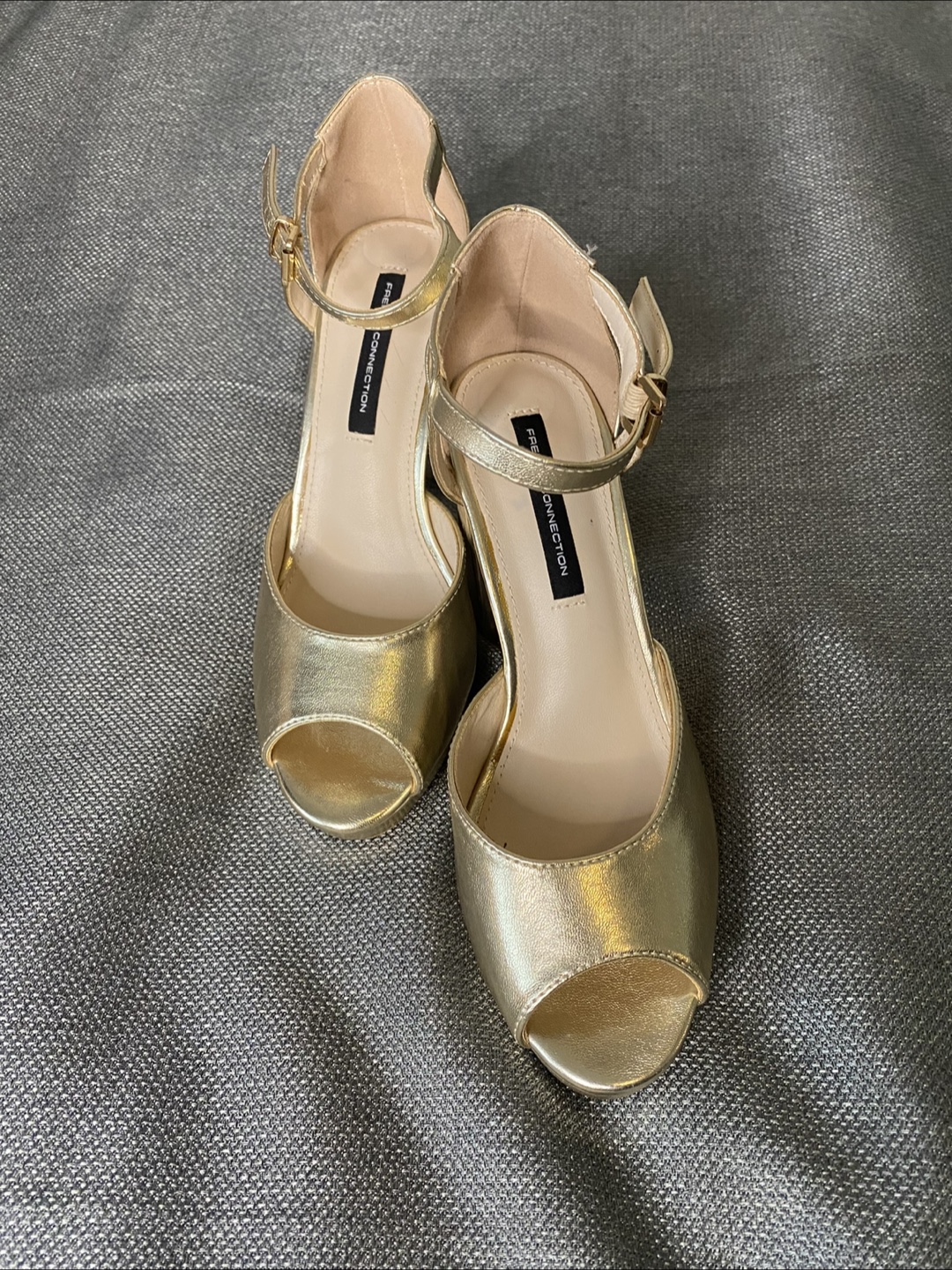 French Connection Gold Heels - Size 6.5 - photo 3