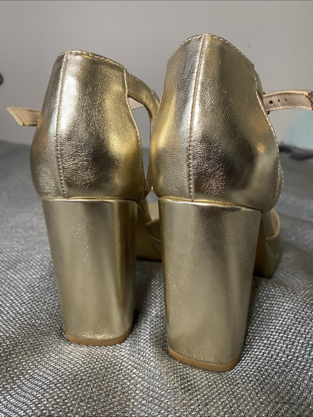 French Connection Gold Heels - Size 6.5 - photo 4