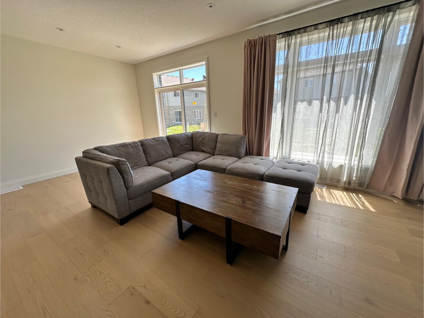 Sectional Sofa and Ottoman - photo 2