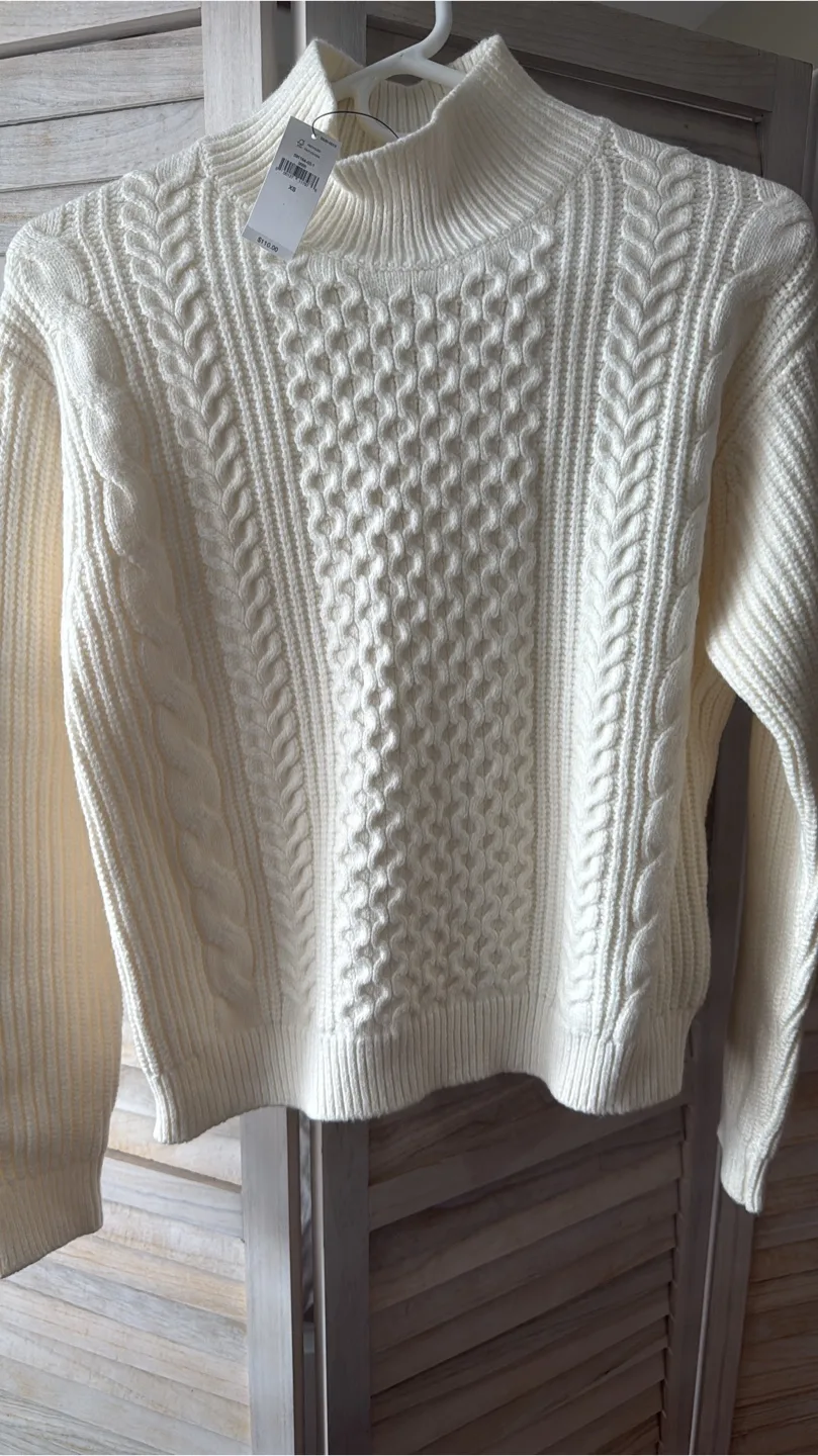 New Banana Republic Cream Cable Knit Sweater thumbnail