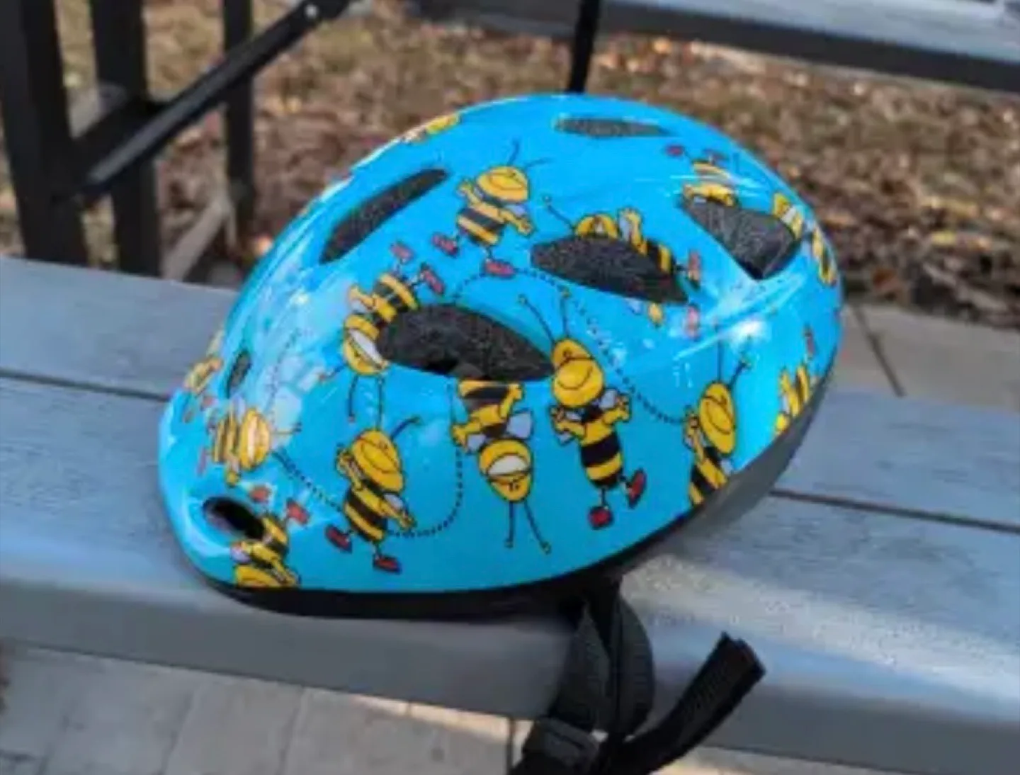 Child’s Bike Helmet - ages 5-10 - adjustable thumbnail