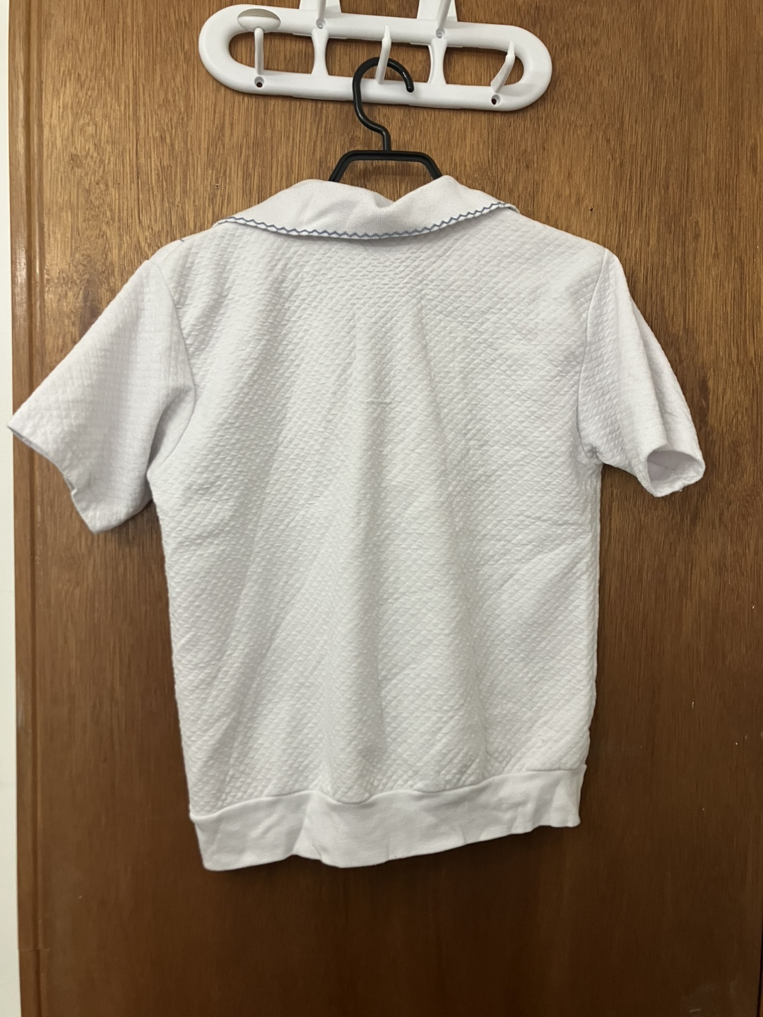 White Embroidered Polo Shirt - Medium - photo 2