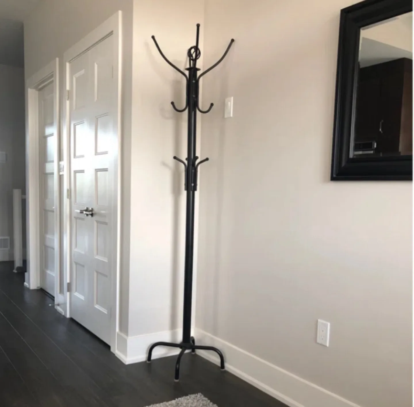 Black Metal Coat Rack Stand thumbnail
