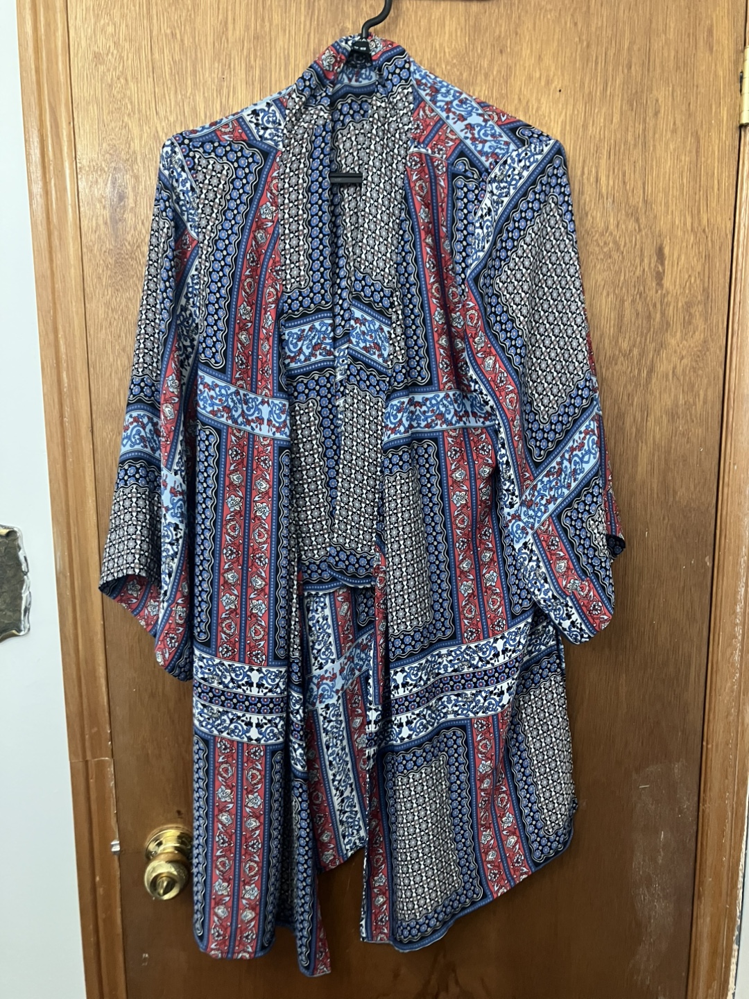 Tahari Long Flowy Cardigan - Medium