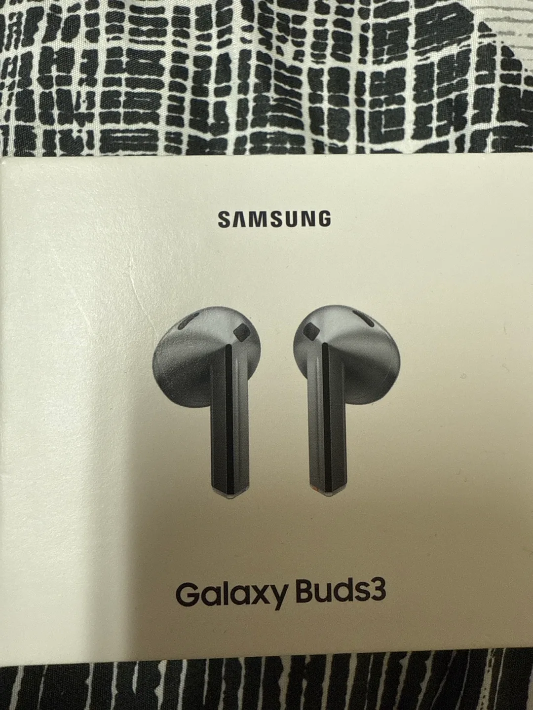 Samsung Galaxy Buds3 - Brand New! thumbnail